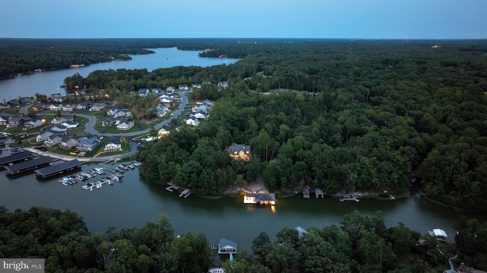 BLUE WATER - Residential