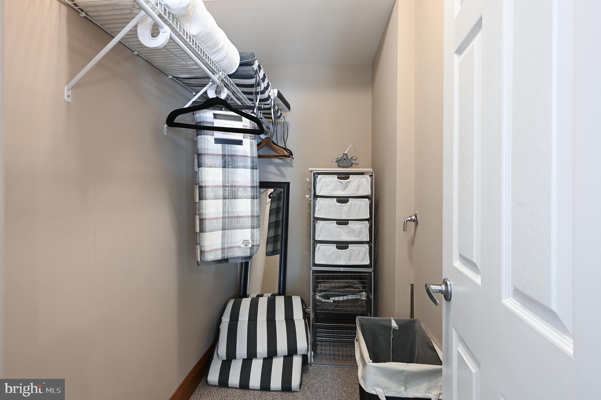 BLUE WATER - Residential