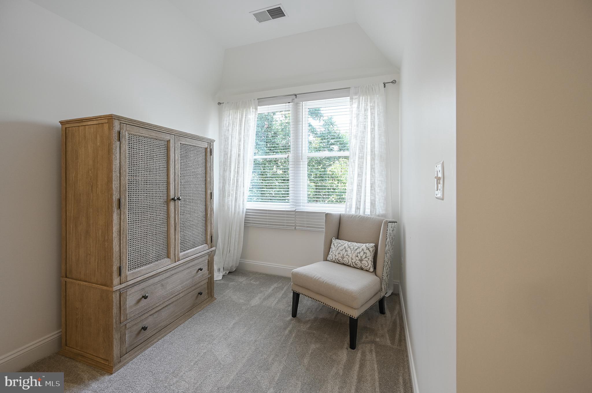 BLUE WATER - Residential