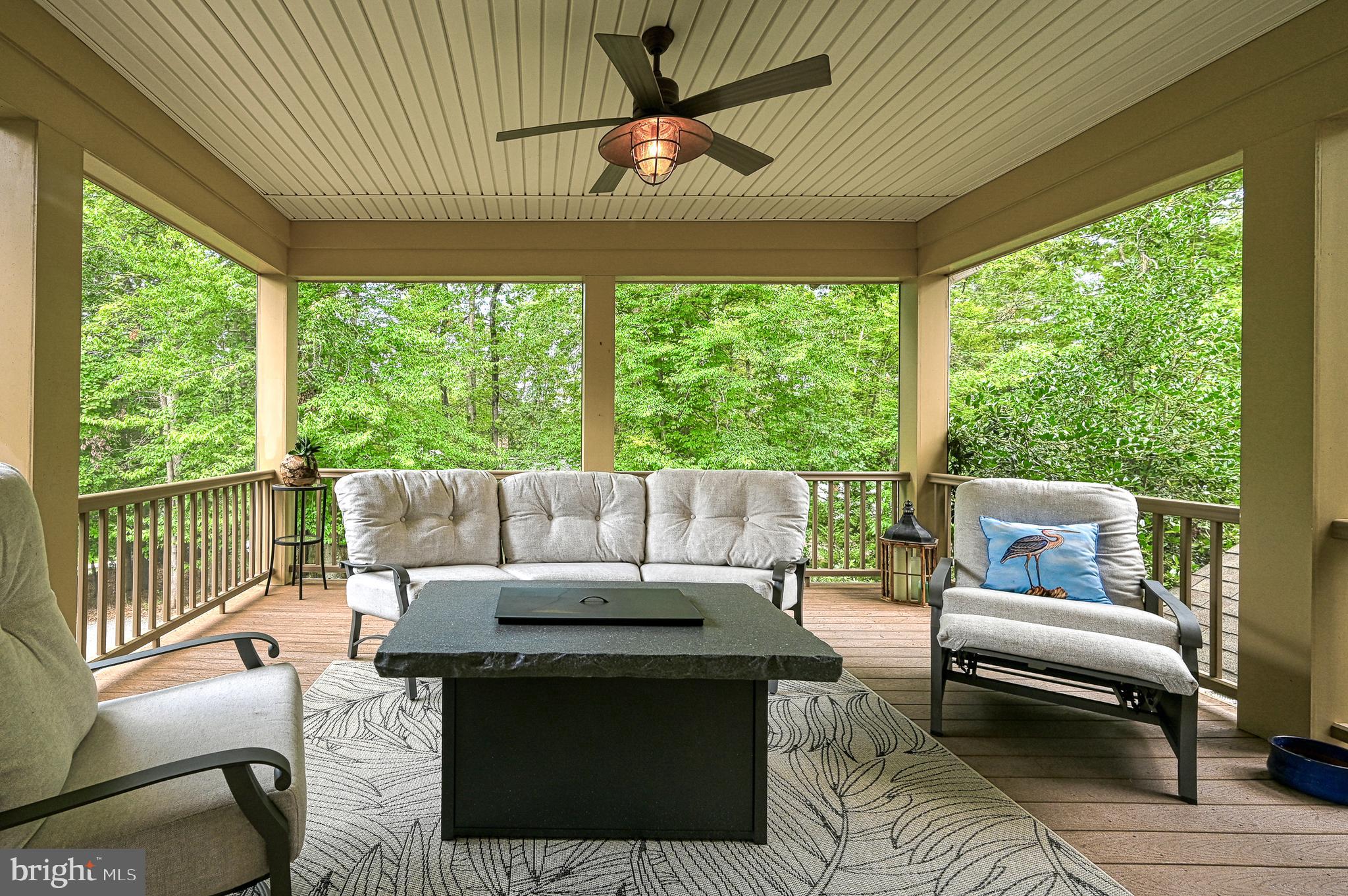 BLUE WATER - Residential