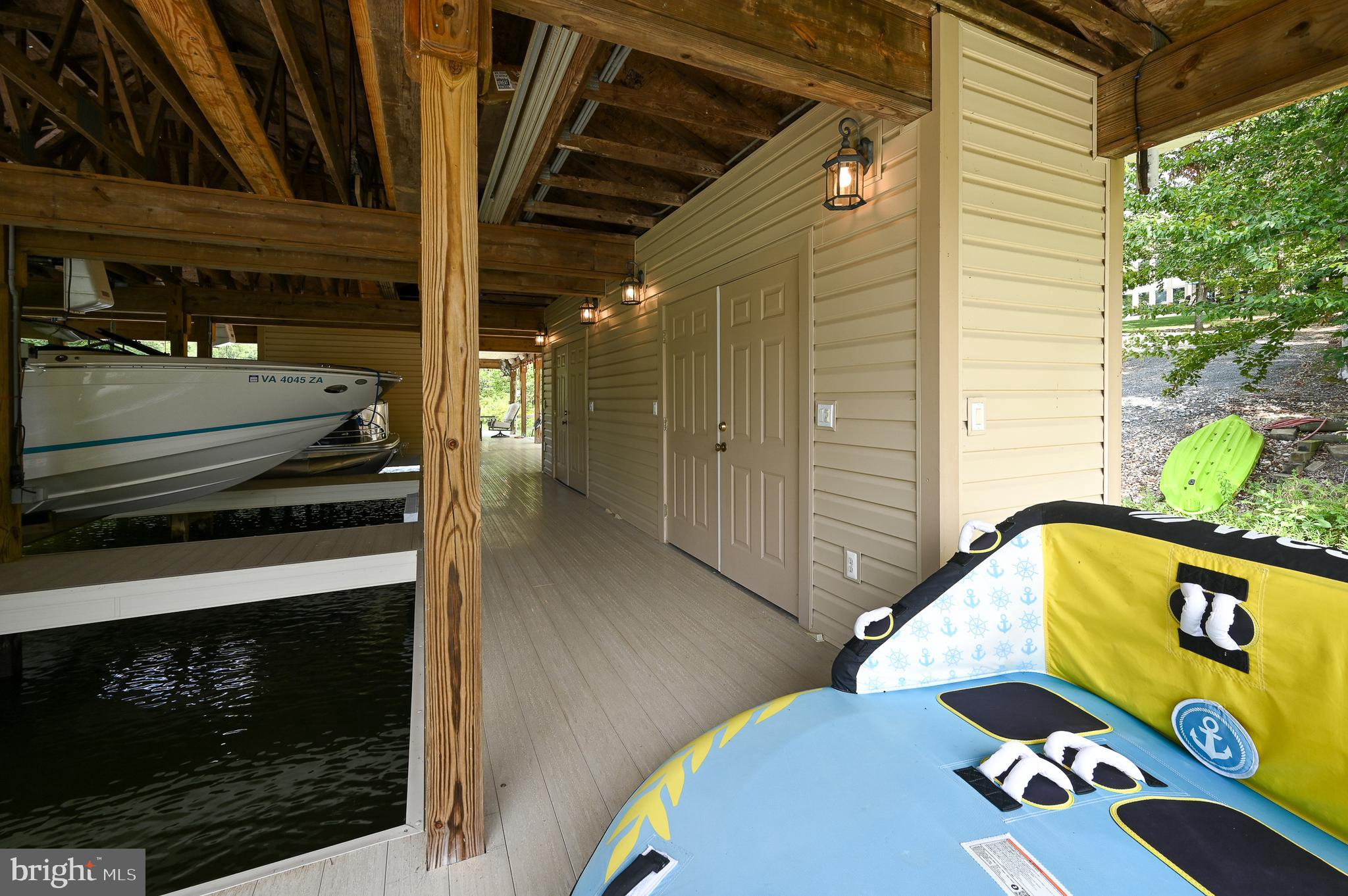 BLUE WATER - Residential