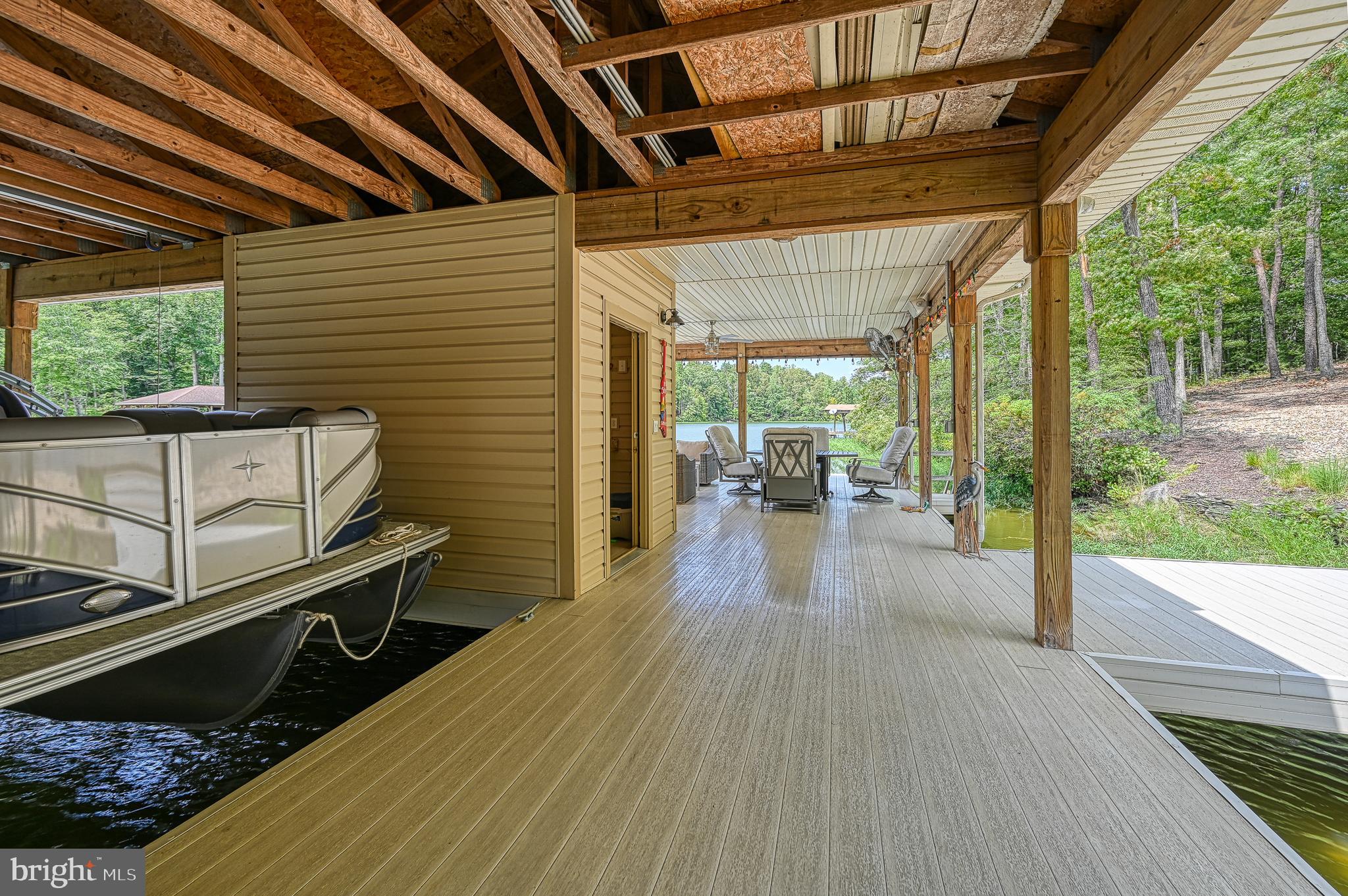 BLUE WATER - Residential