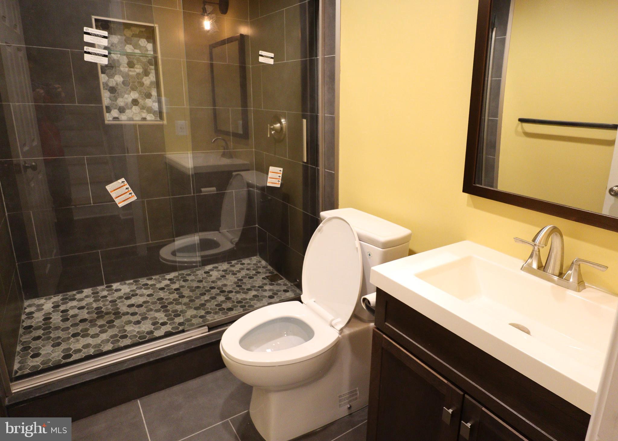 ROLLING BROOK - Residential