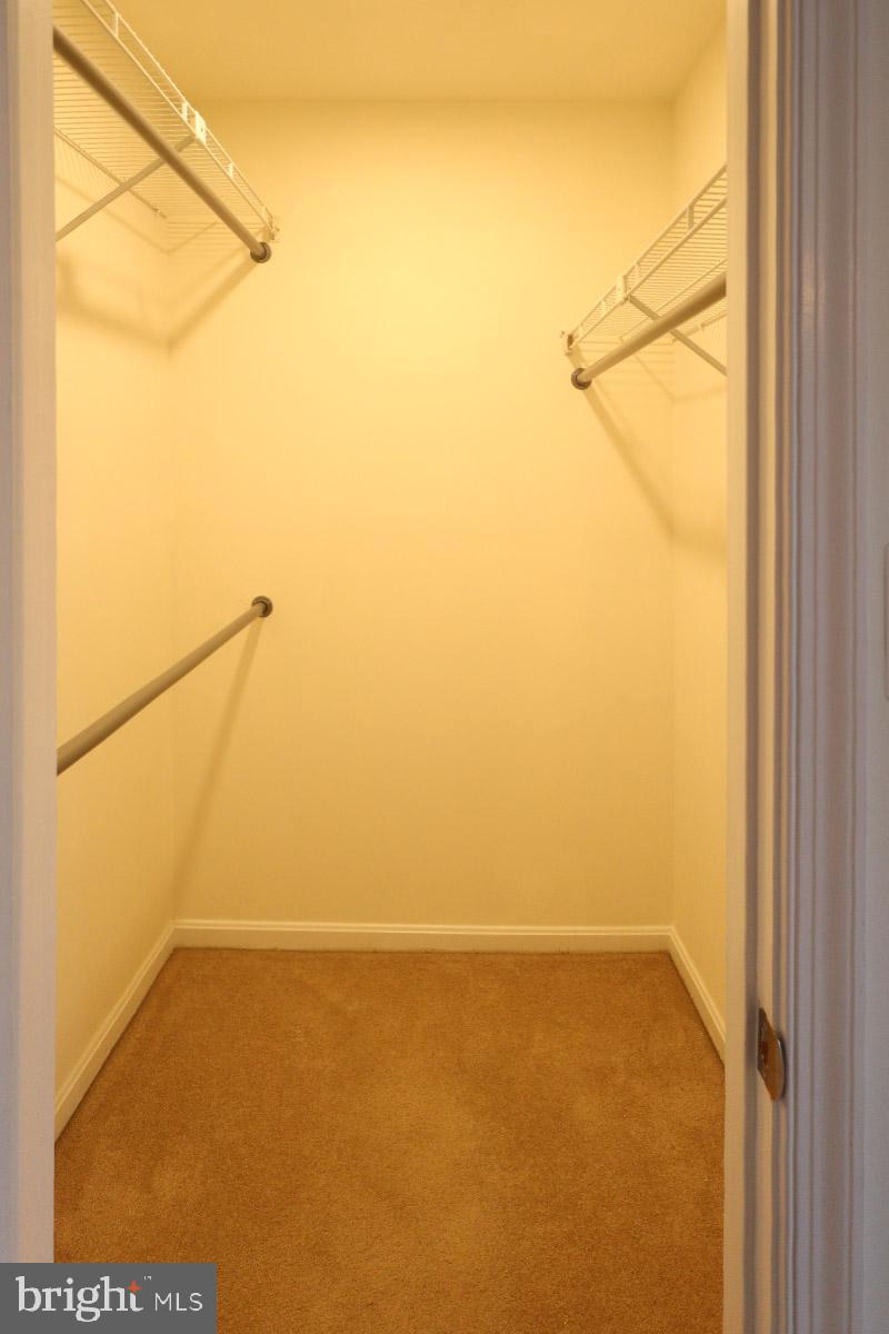 ROLLING BROOK - Residential