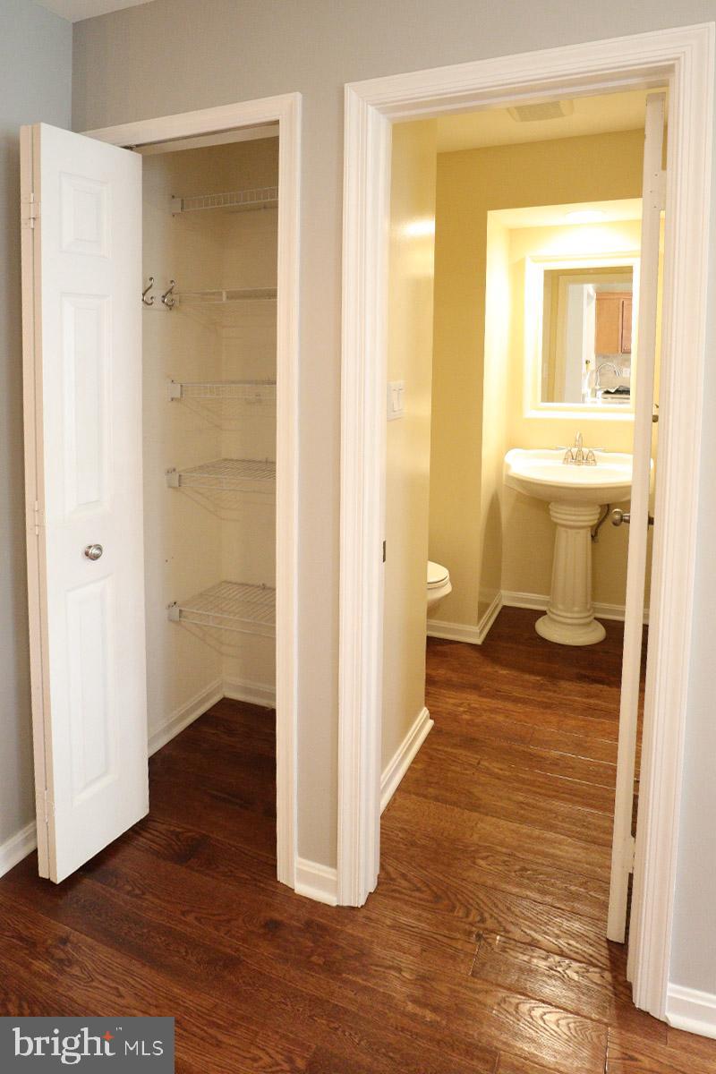 ROLLING BROOK - Residential