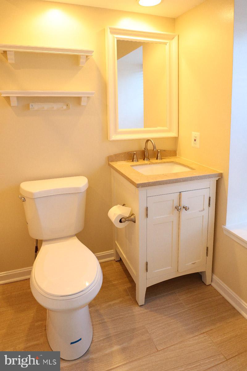 ROLLING BROOK - Residential