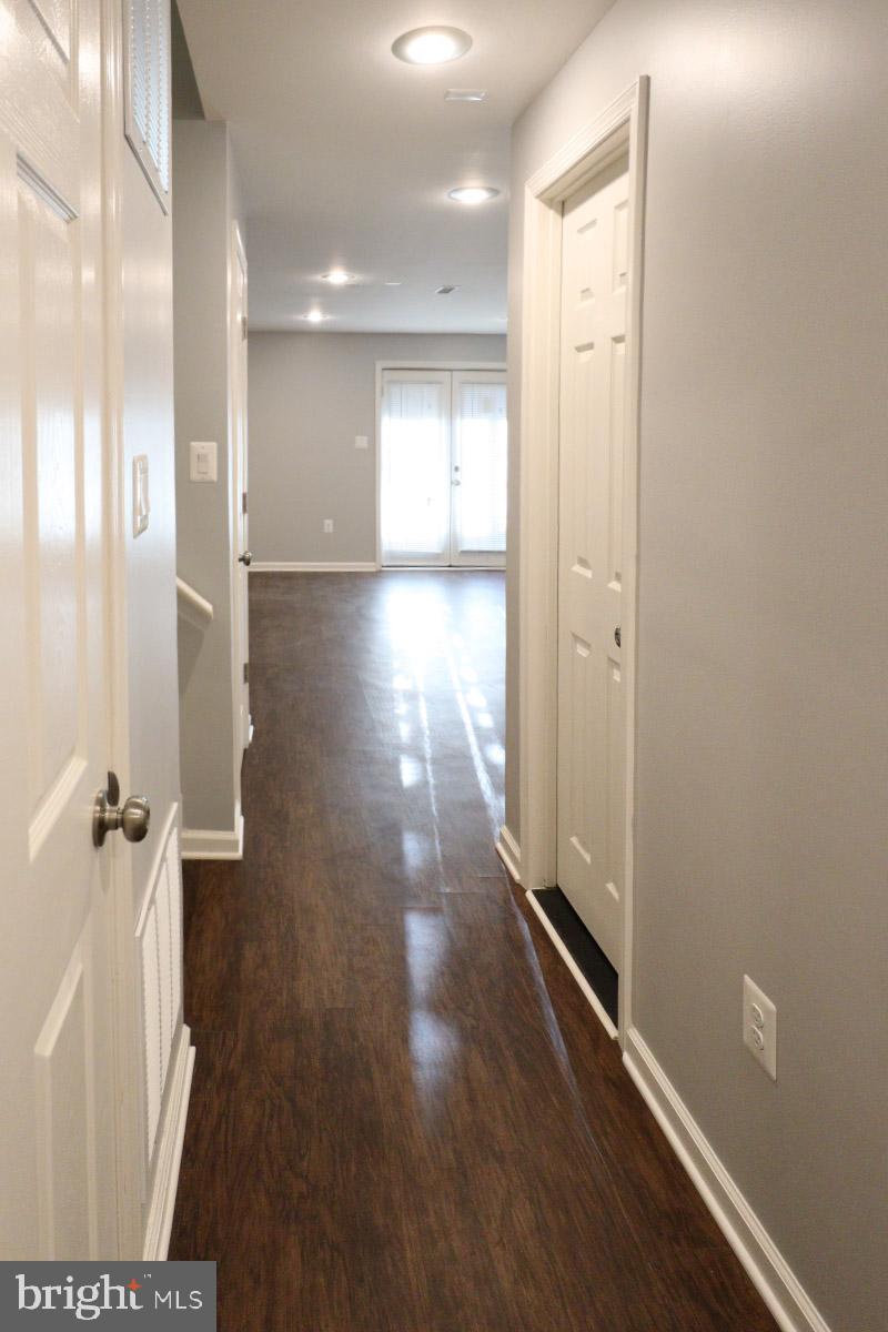 ROLLING BROOK - Residential