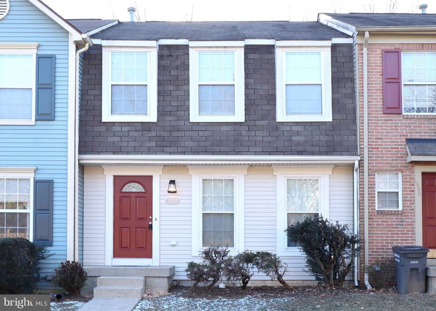 Beautifully updated townhome!  Tax Total Finish sqft is 2,020! (Public record will be updated soon) 3 beds, 3 baths, 1 half baths. Updated kitchen & bathrooms, new handscraped 5" solid oak hardwood floors, granite, SS appliances, new water heater, fully finished basement with new floor & so much more! Tons of natural lighting &  walkout from kitchen to nice deck overlooking private wooded setting. Close to I95, Fort Belvoir, Rail, metro and Quantico.  Waking distance to slug commuter parking, nearby all your shopping & dining needs!