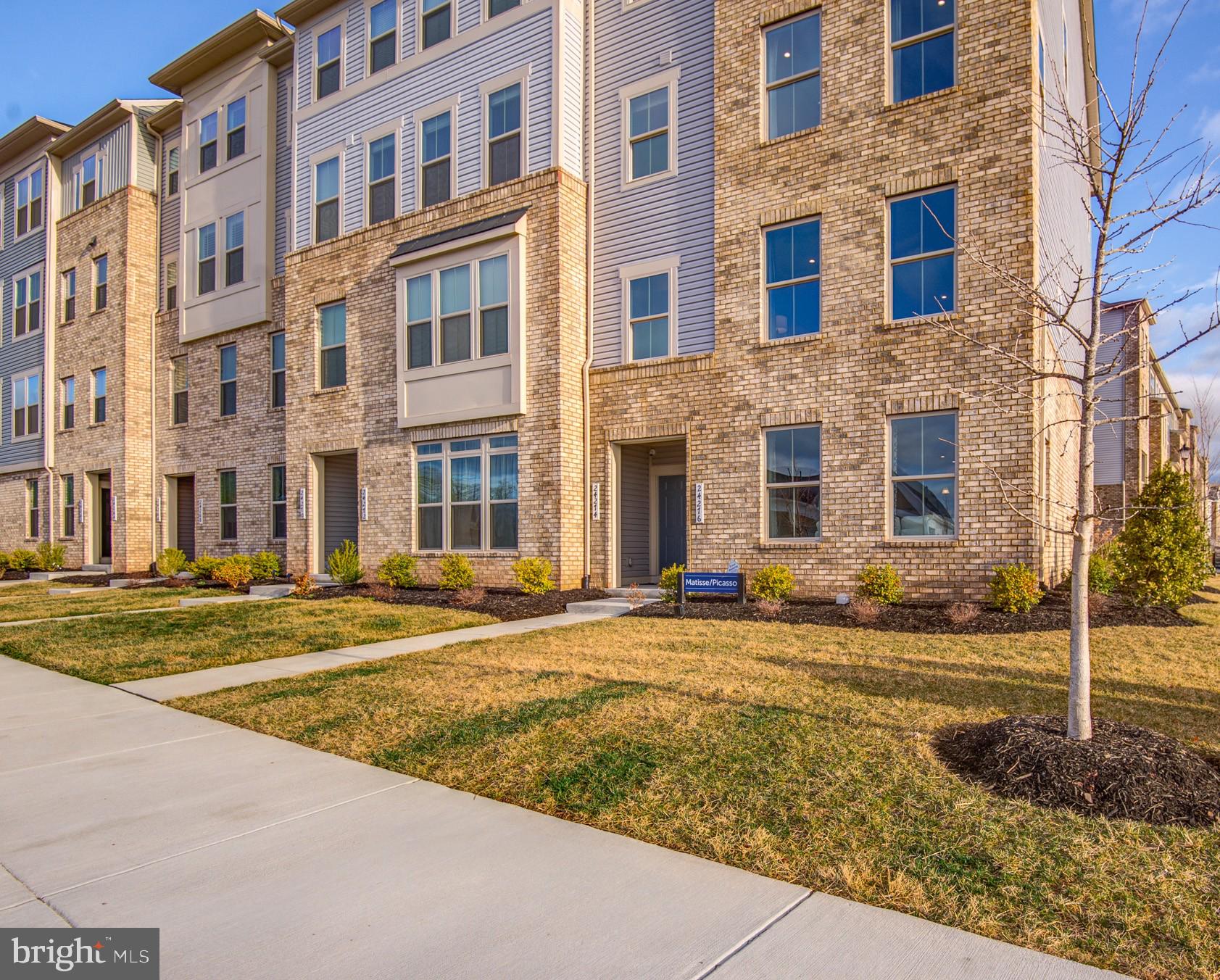 ARCOLA TOWN CENTER CONDO - Residential Lease