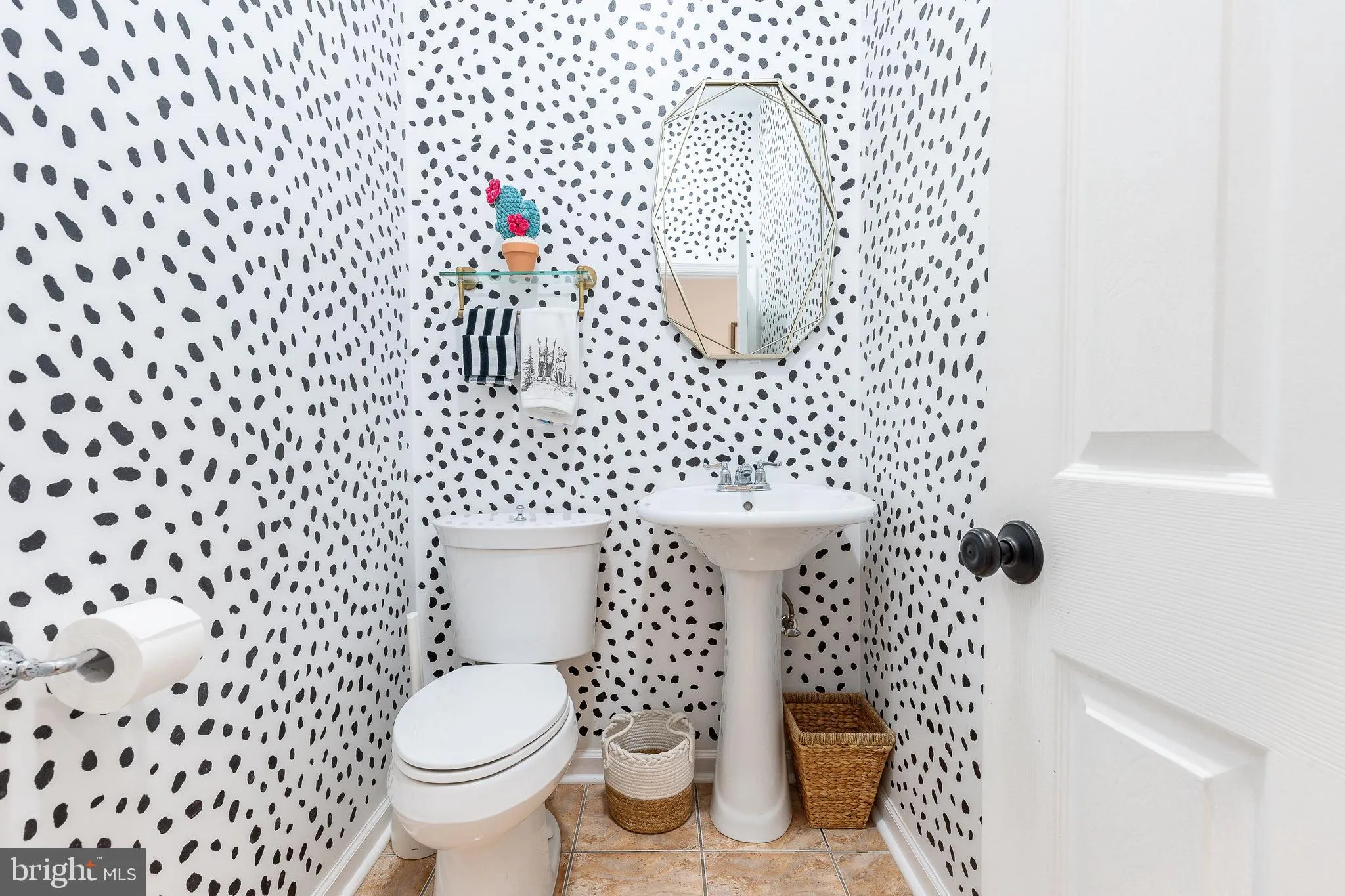 Philadelphia, Pennsylvania 19146, United States, 3 Bedrooms Bedrooms, ,3 BathroomsBathrooms,Residential,Active,130126