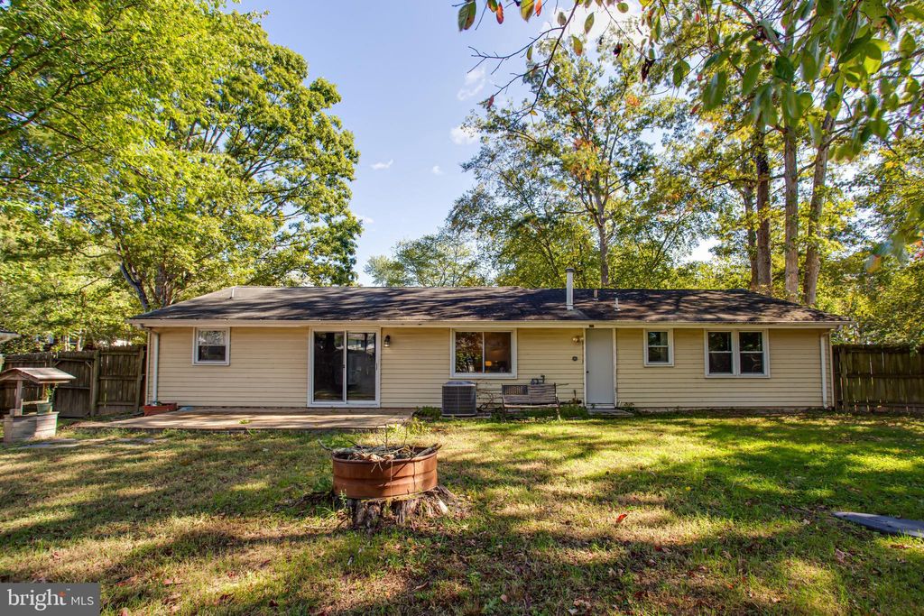 Photo of 2914 Sandwich Drive, WALDORF, MD 20601 (MLS # MDCH2048204)