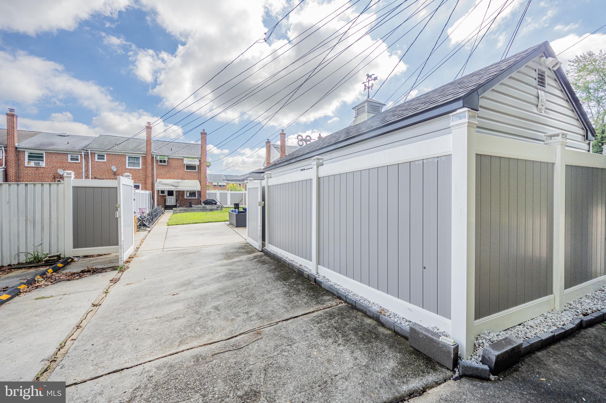 FRIENDSHIP GARDENS - Residential