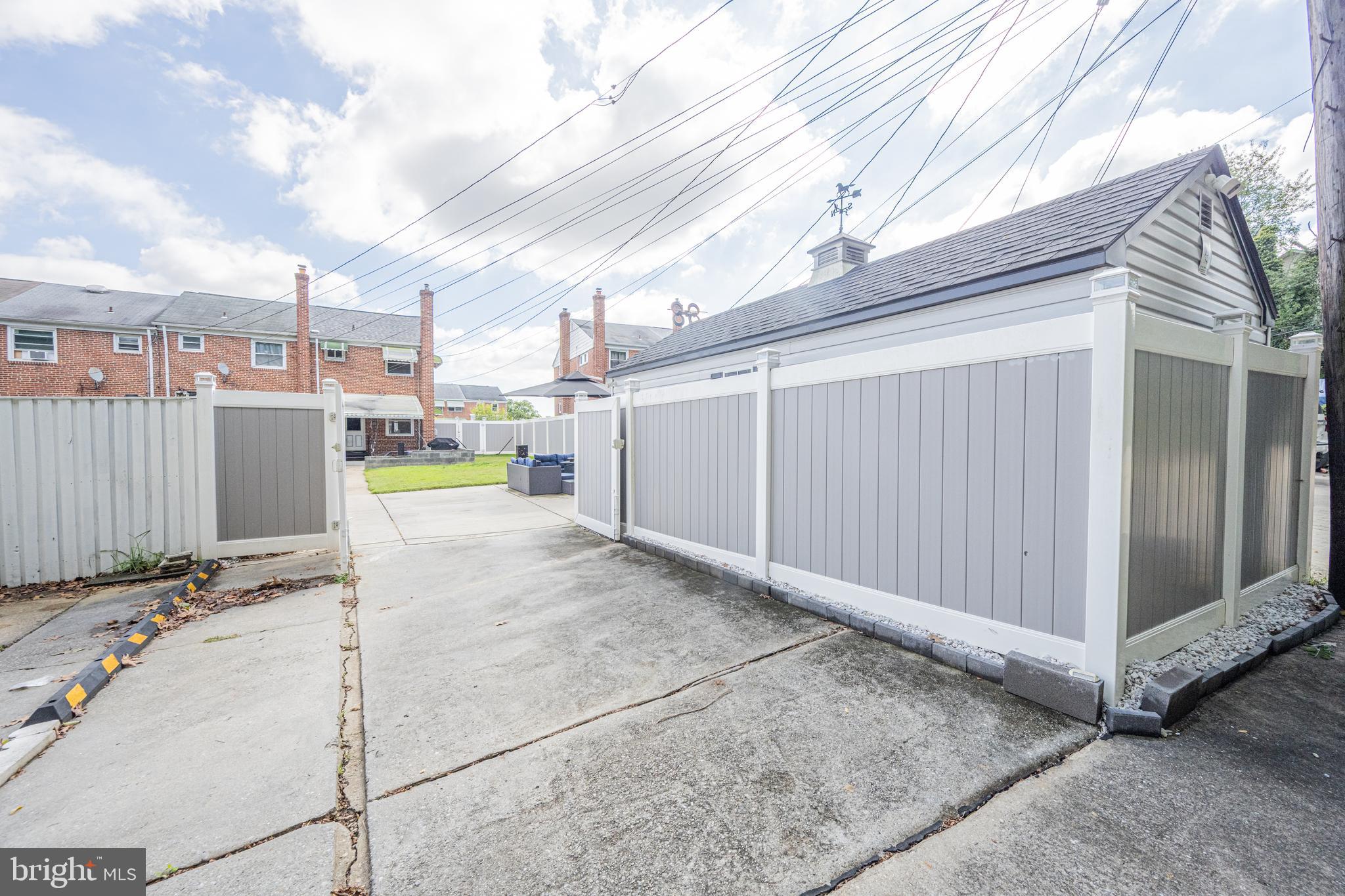 FRIENDSHIP GARDENS - Residential