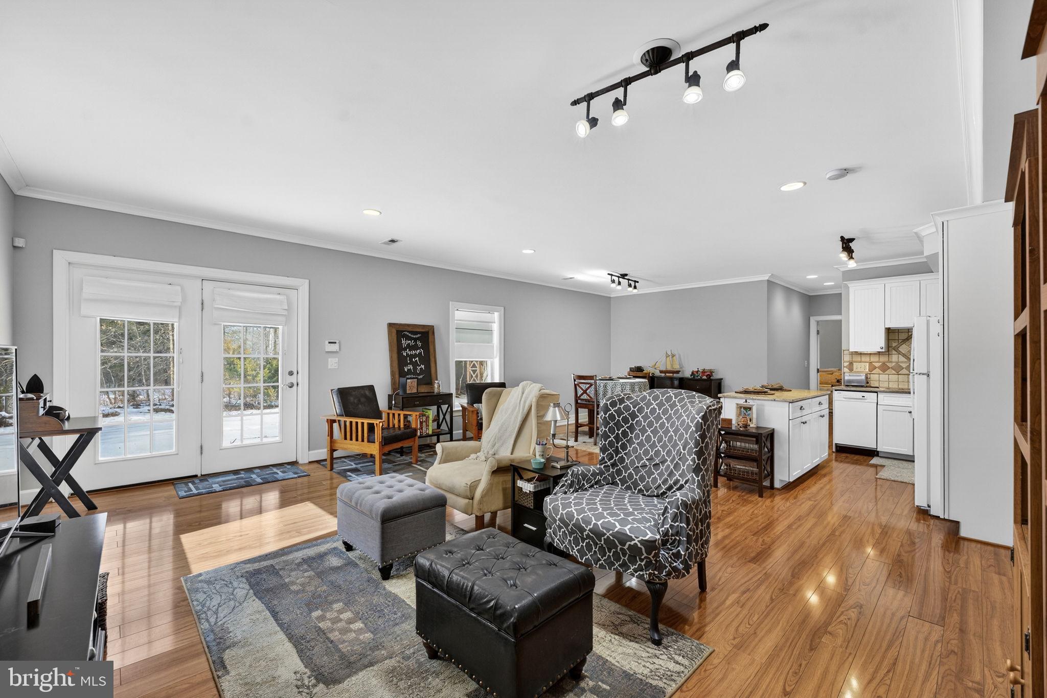 LITTLE RIVER FARMS - Residential