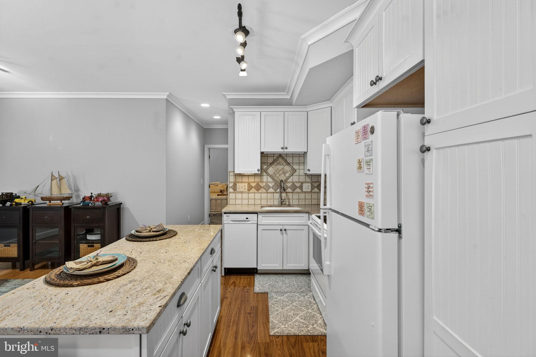 LITTLE RIVER FARMS - Residential