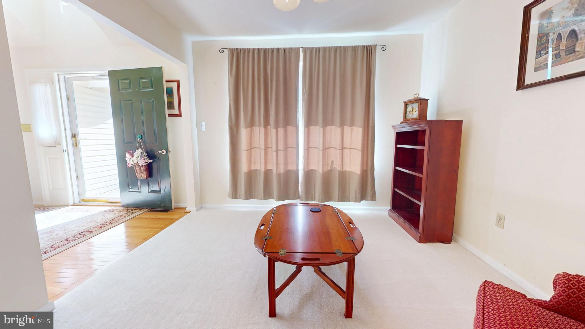 1033 GLEN MANOR DRIVE