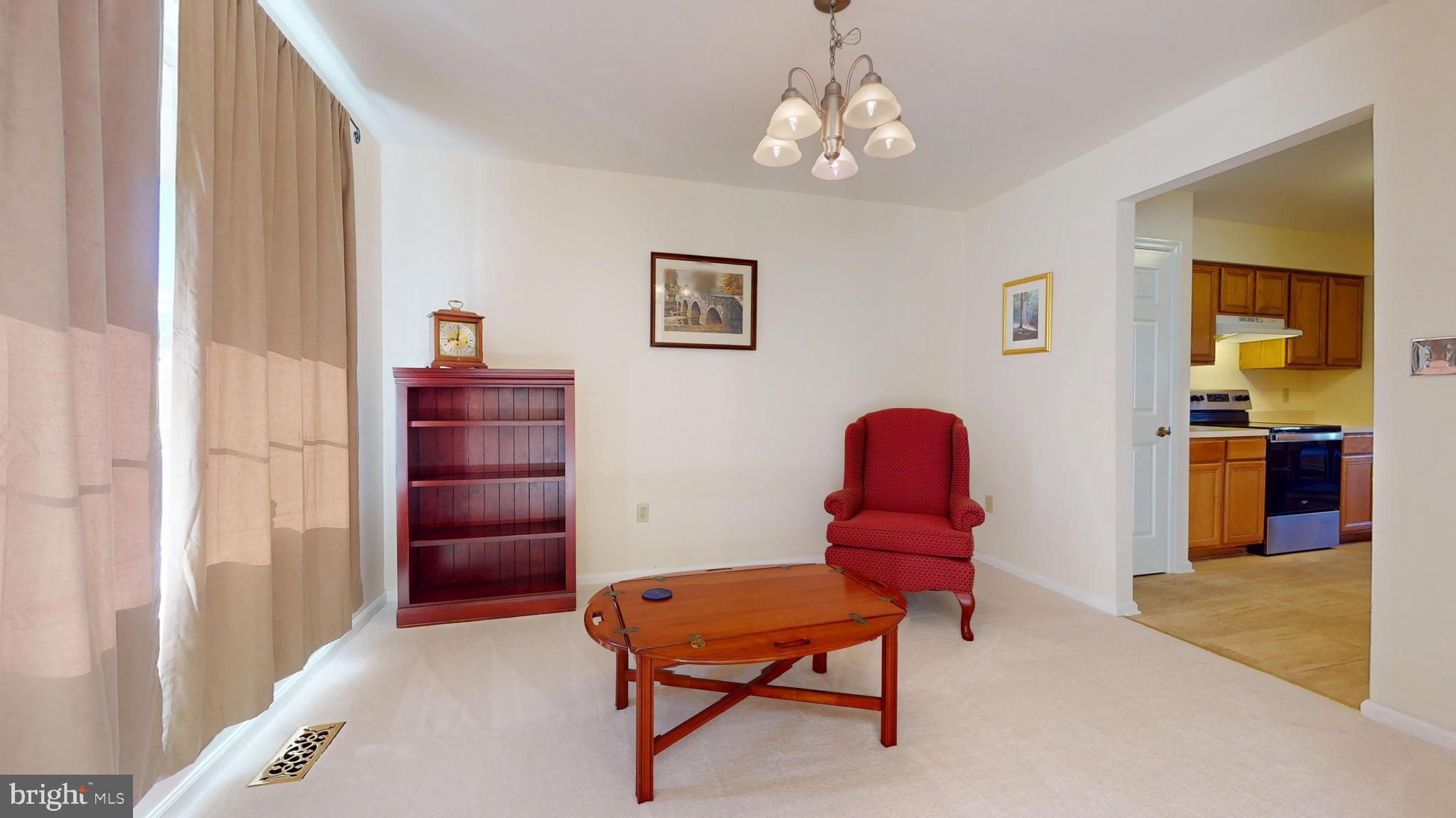 1033 GLEN MANOR DRIVE