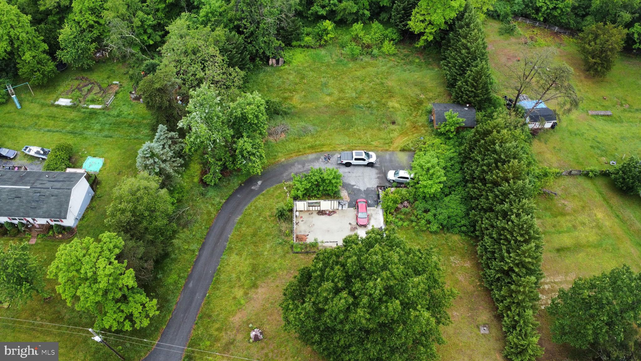 SEELY PINE ESTATES - Land