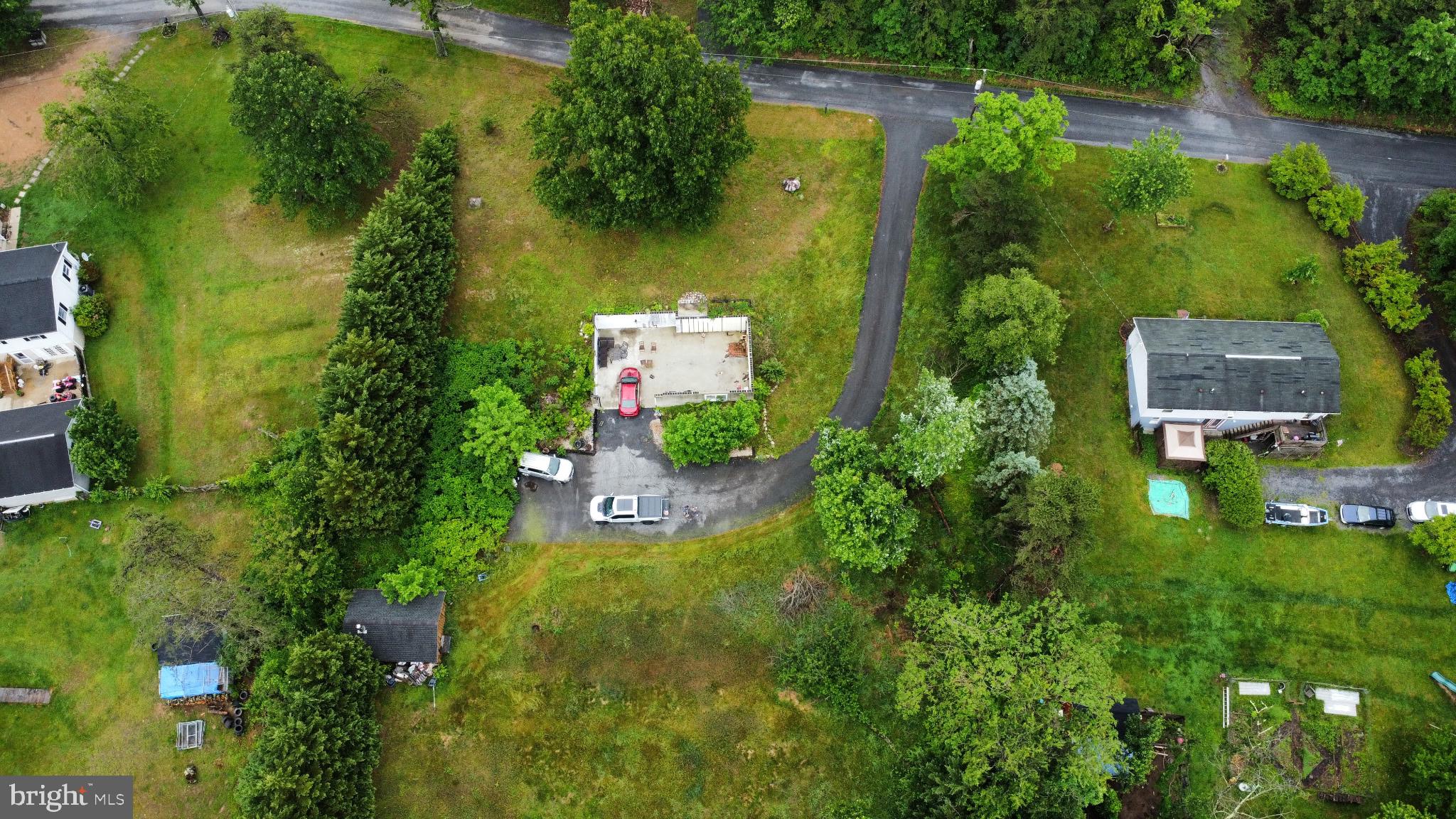 SEELY PINE ESTATES - Land