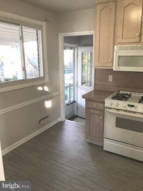 YORKSHIRE - Residential Lease