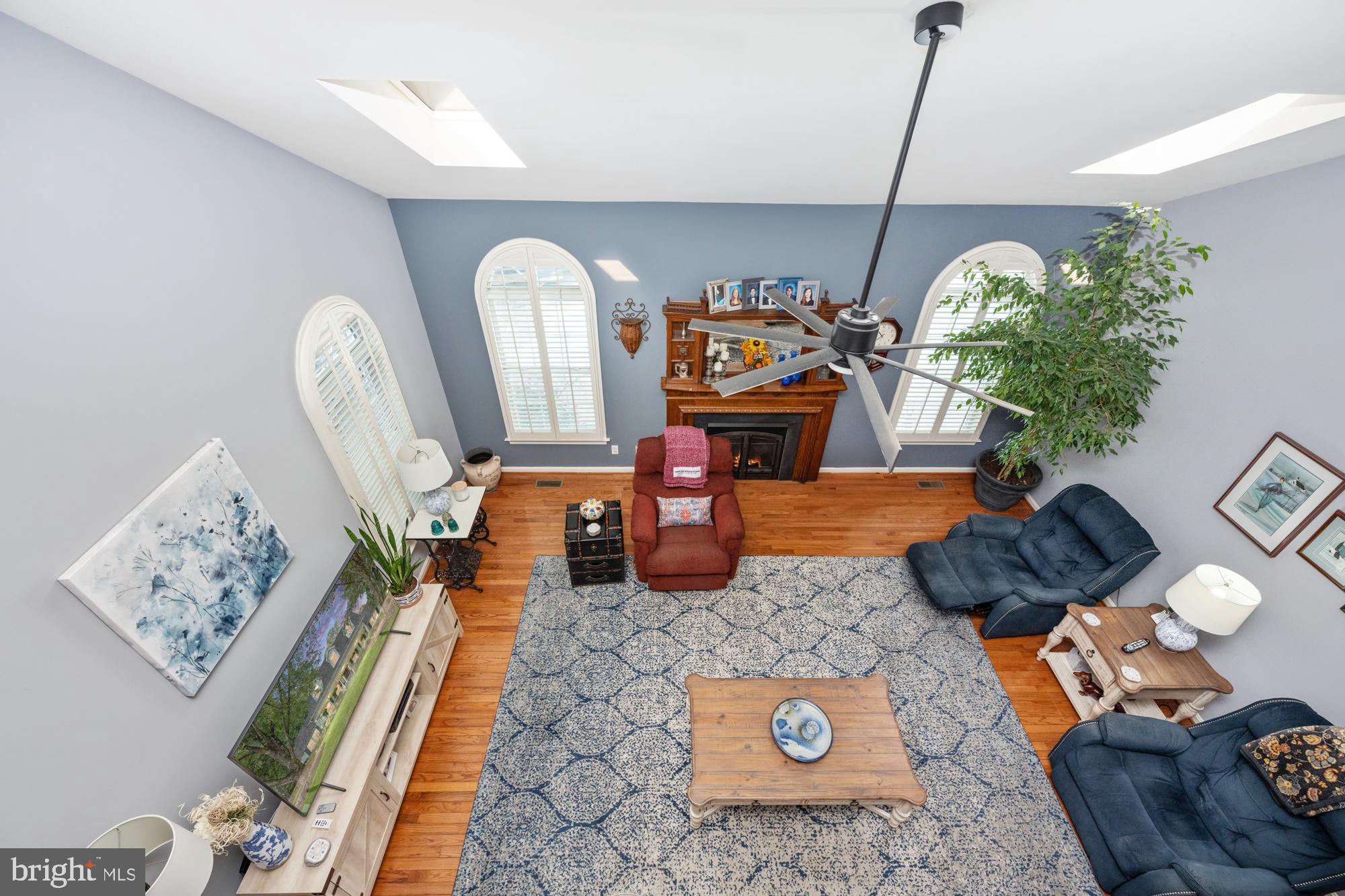 OAKMONT VILLAGE - Residential