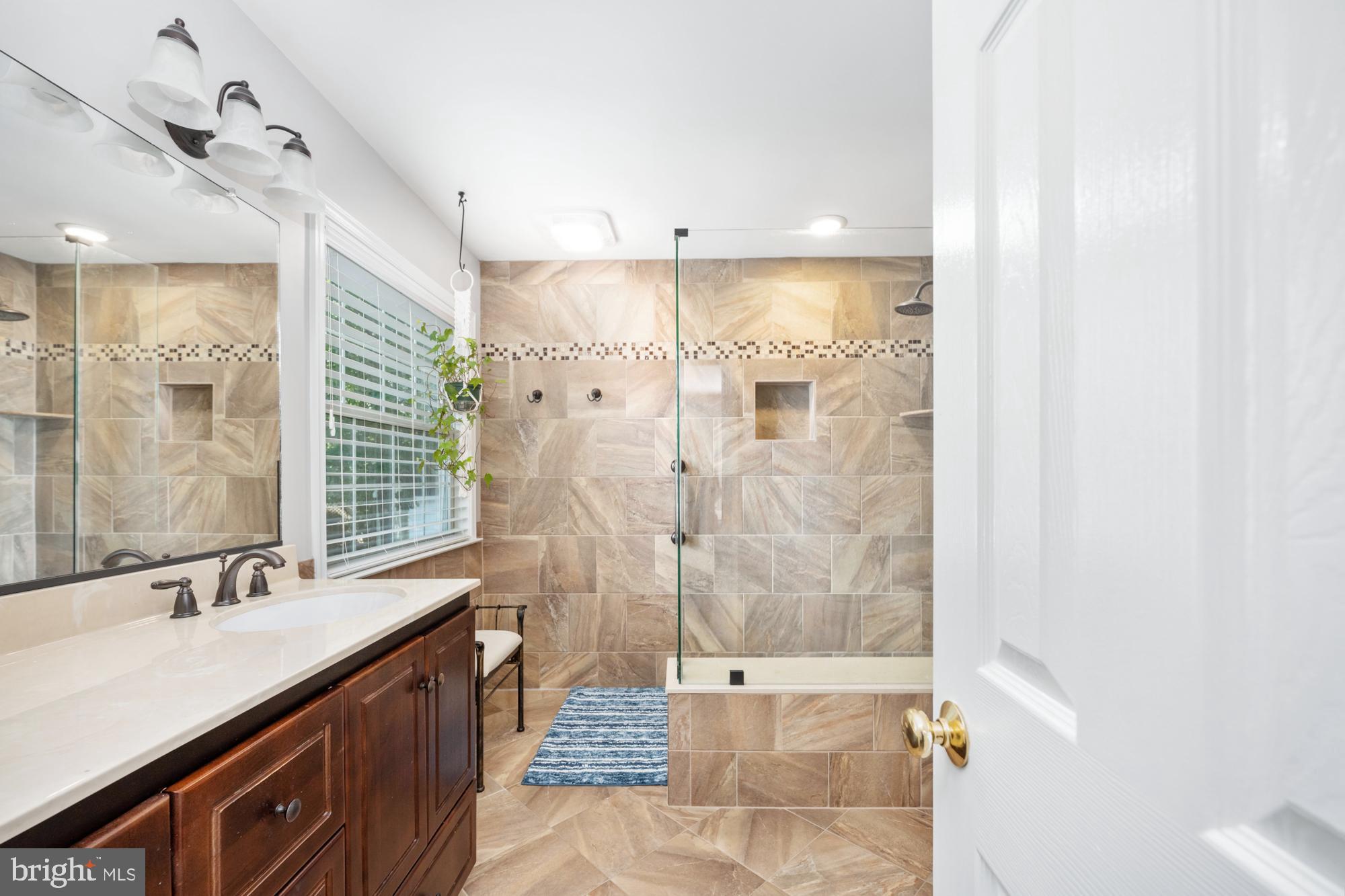 OAKMONT VILLAGE - Residential