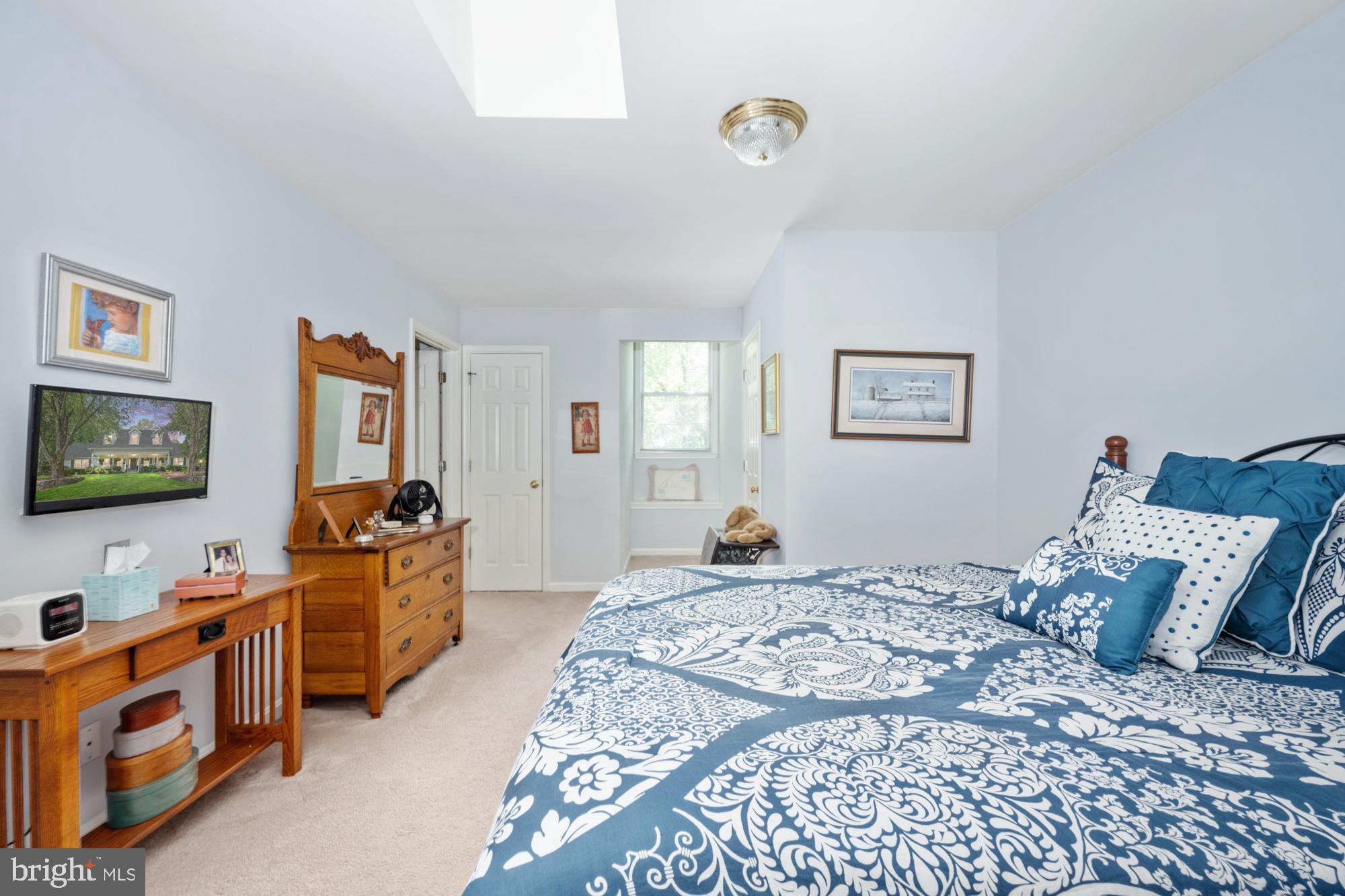 OAKMONT VILLAGE - Residential