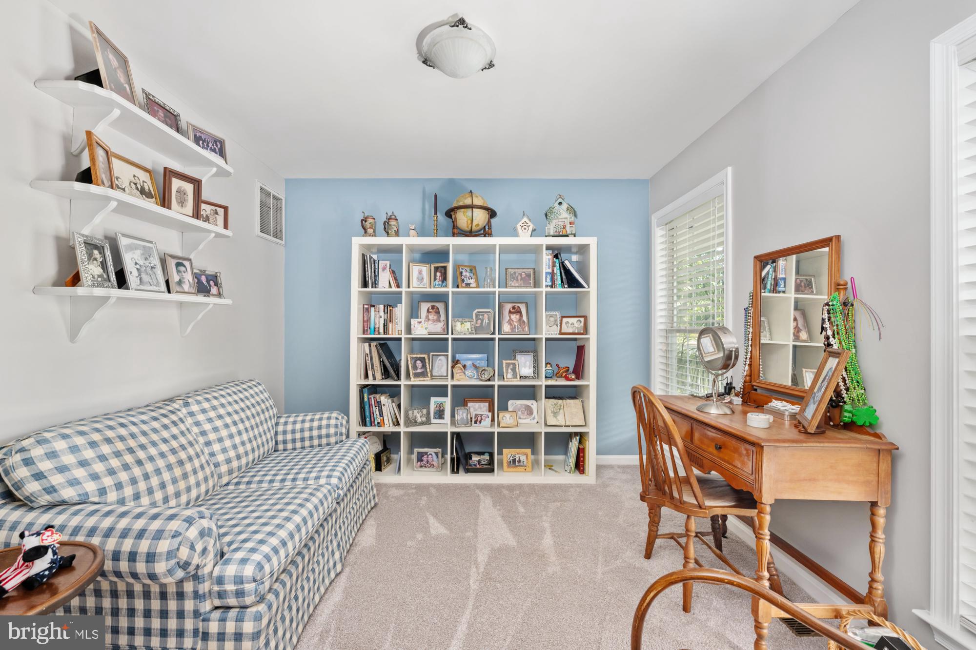 OAKMONT VILLAGE - Residential