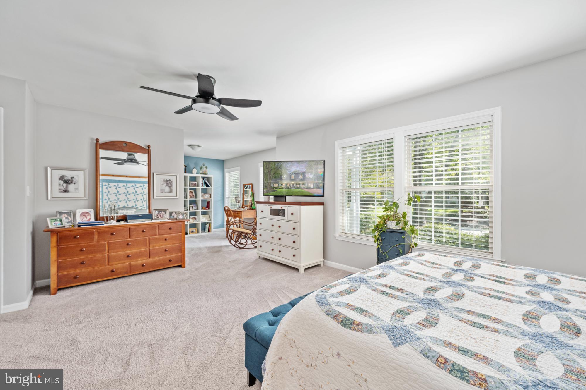 OAKMONT VILLAGE - Residential