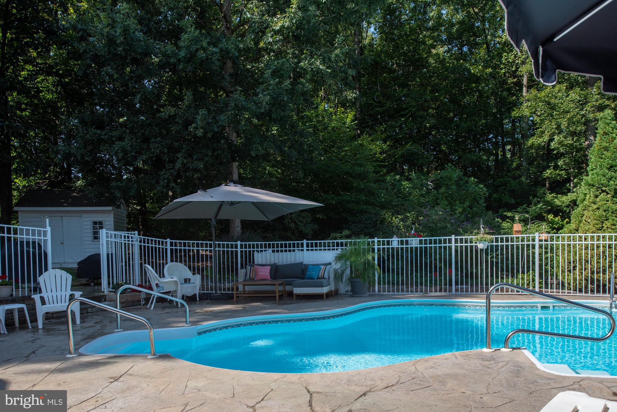 OAKMONT VILLAGE - Residential