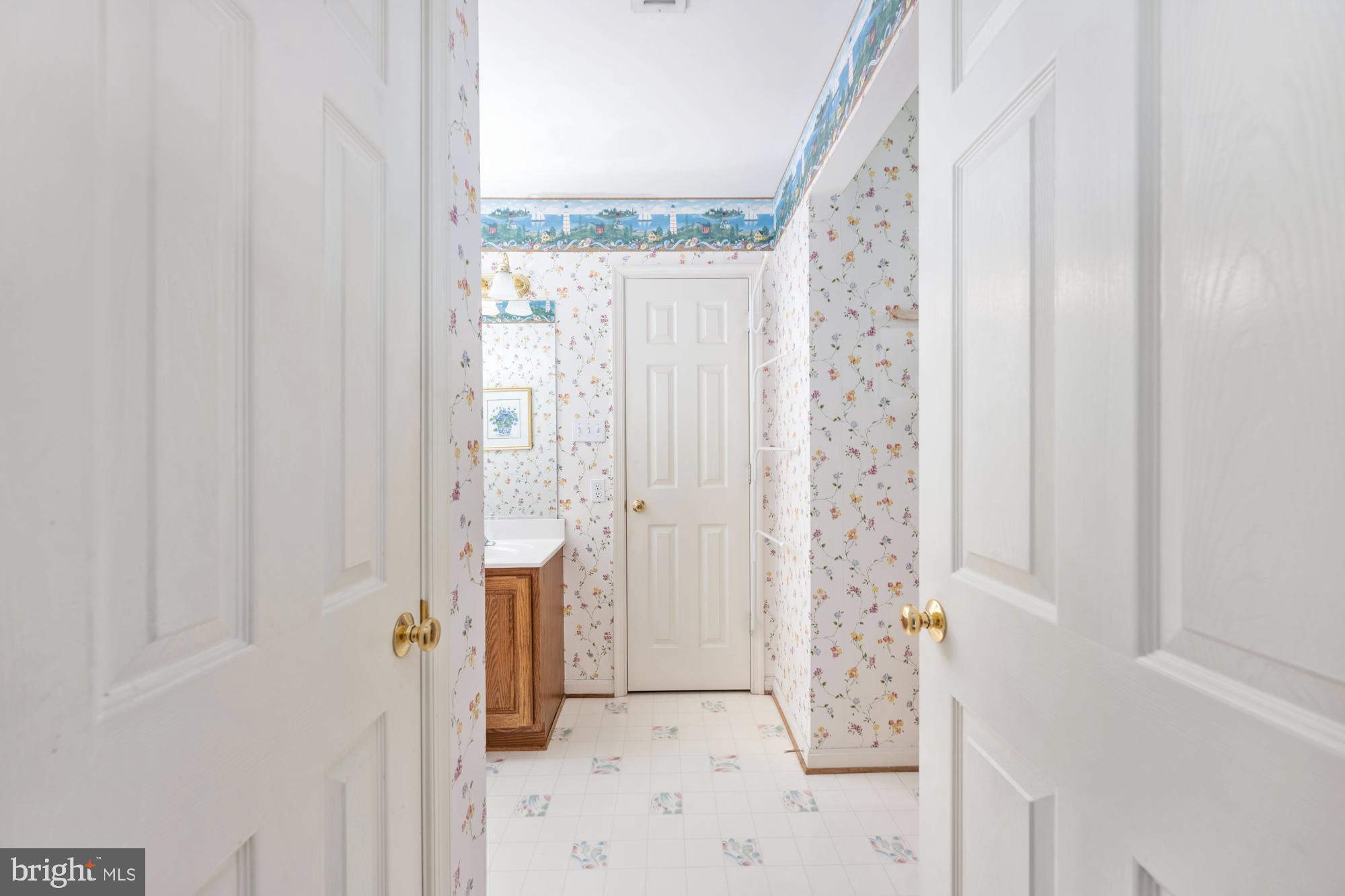 OAKMONT VILLAGE - Residential