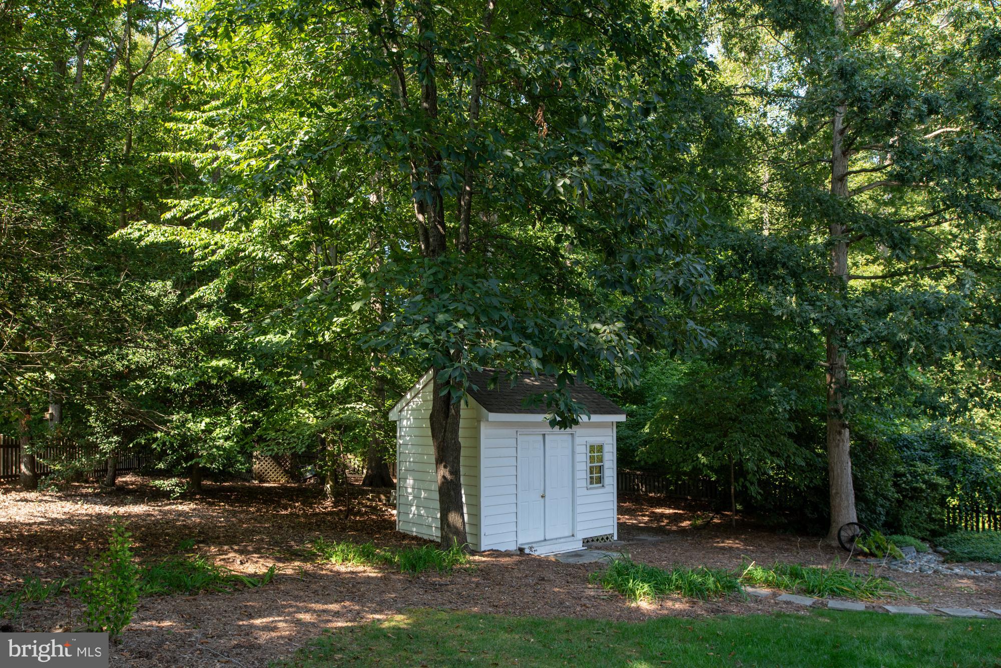 OAKMONT VILLAGE - Residential