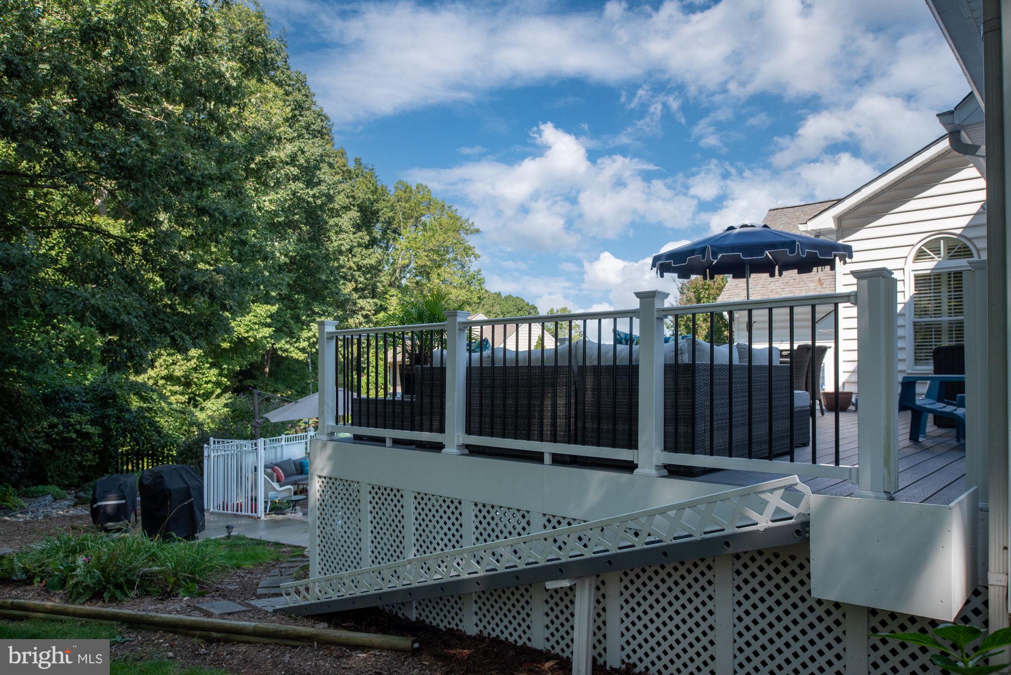 OAKMONT VILLAGE - Residential