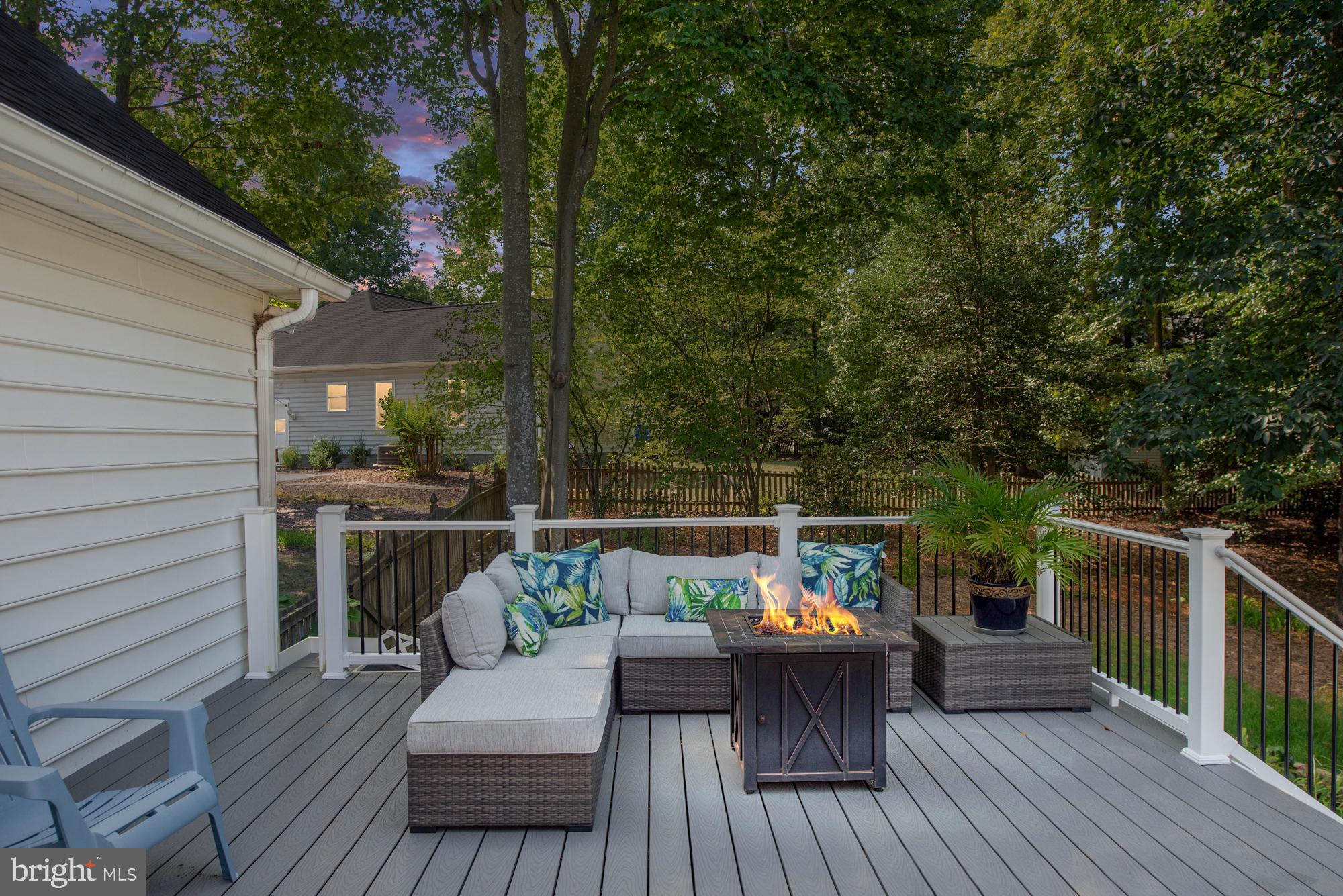 OAKMONT VILLAGE - Residential