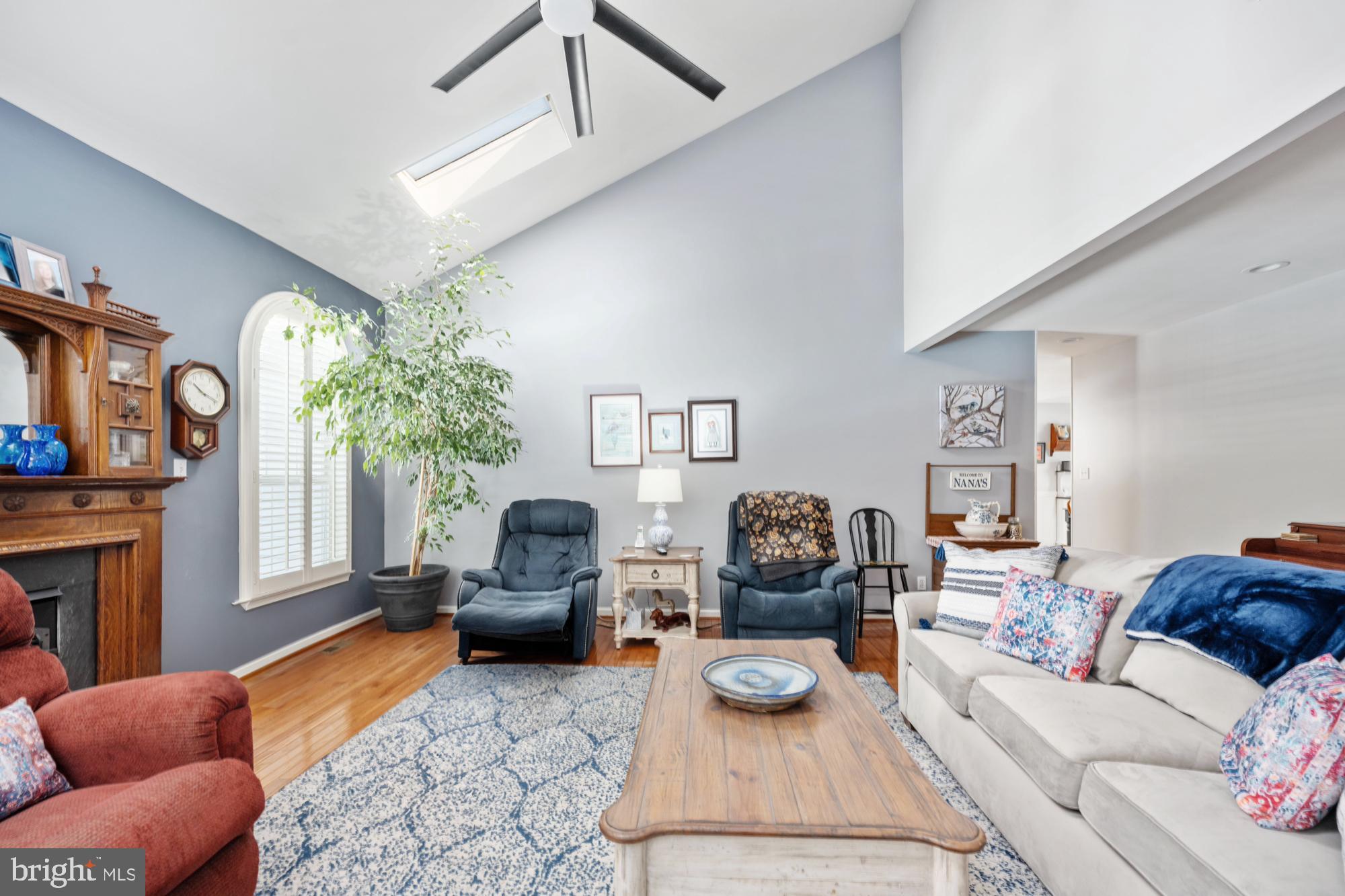 OAKMONT VILLAGE - Residential