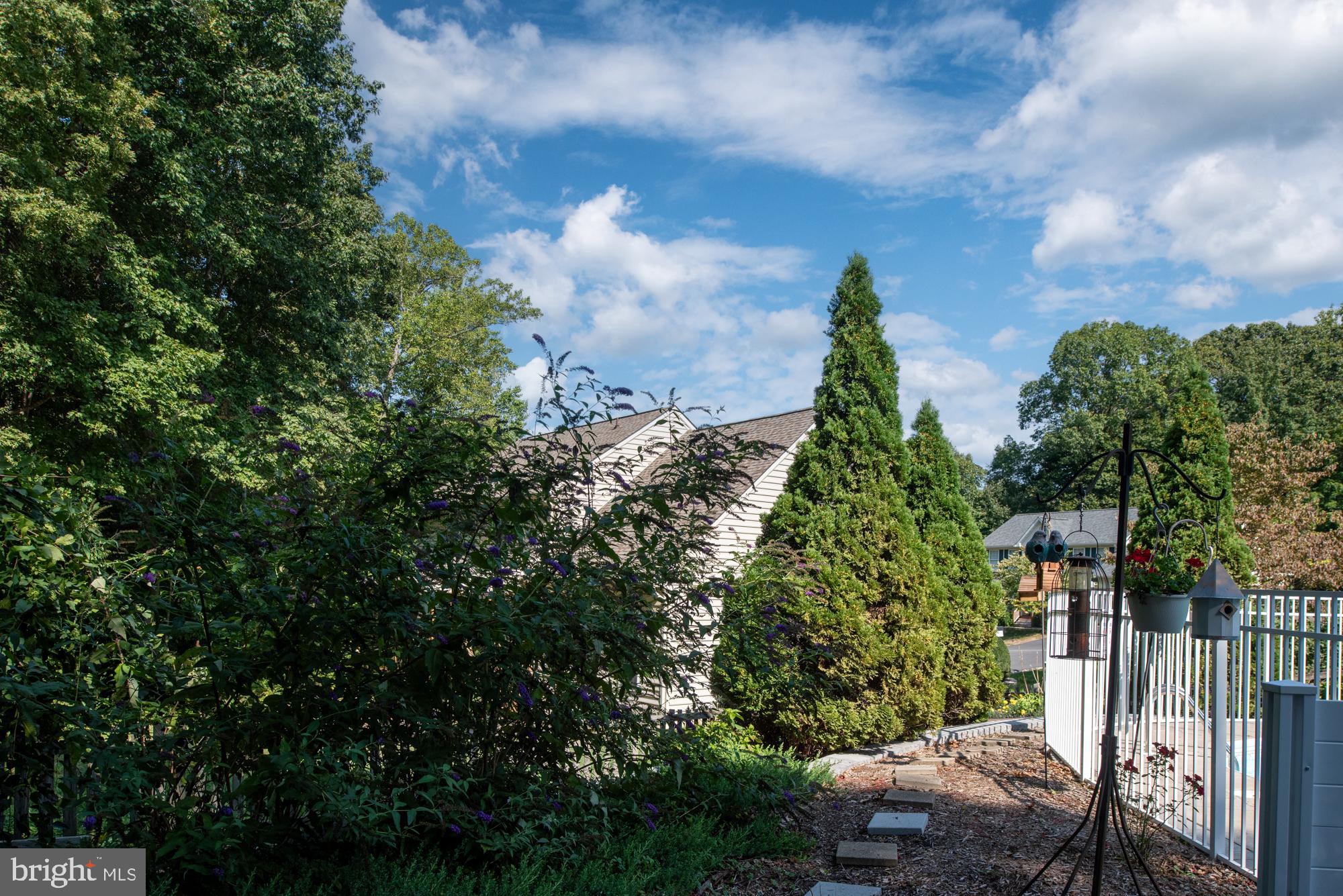 OAKMONT VILLAGE - Residential