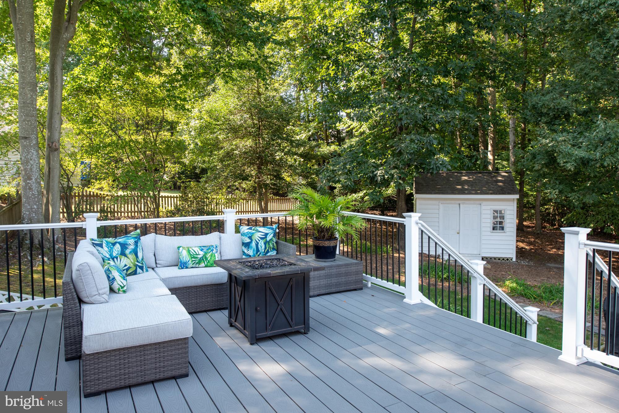 OAKMONT VILLAGE - Residential