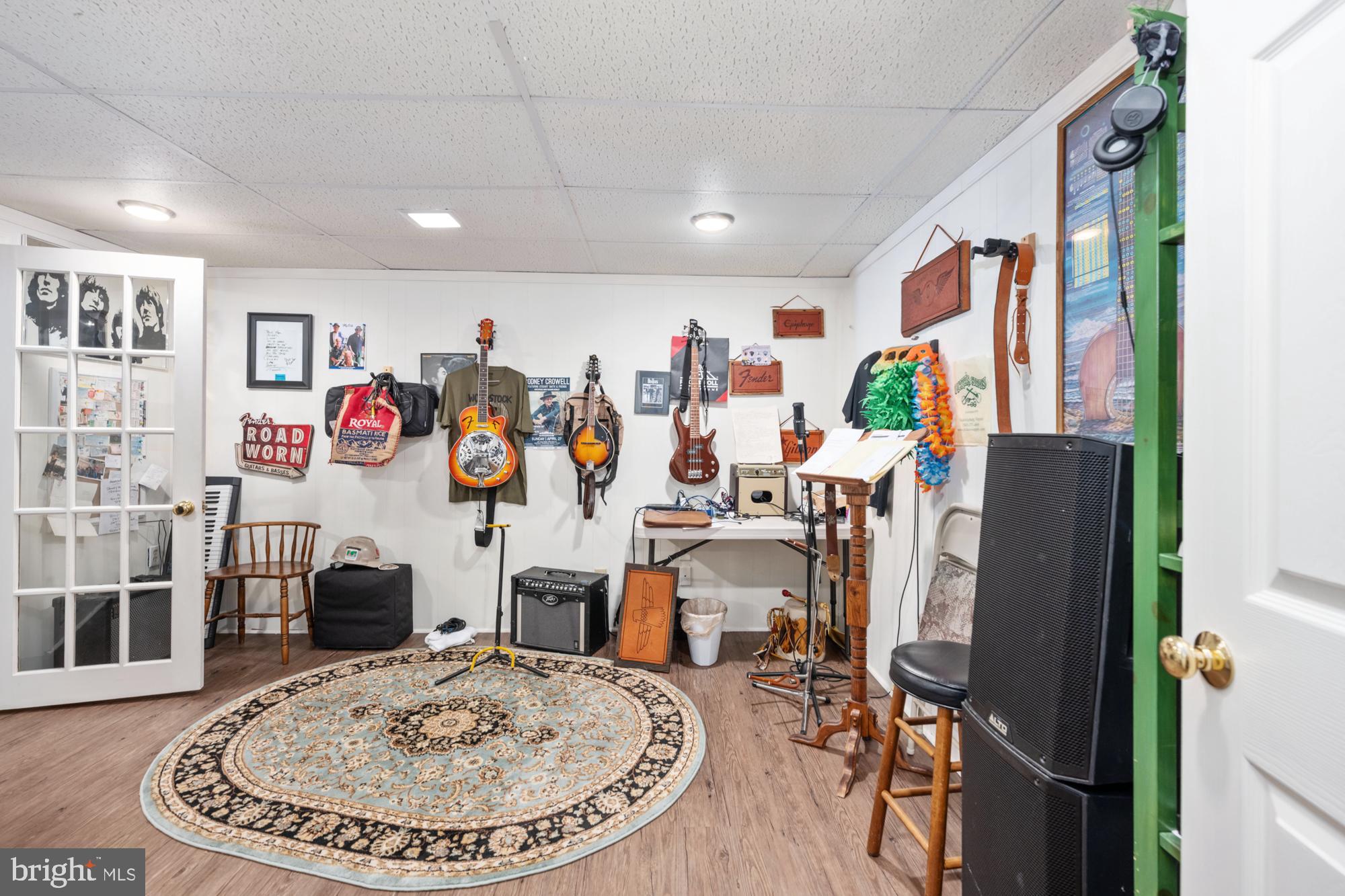 OAKMONT VILLAGE - Residential