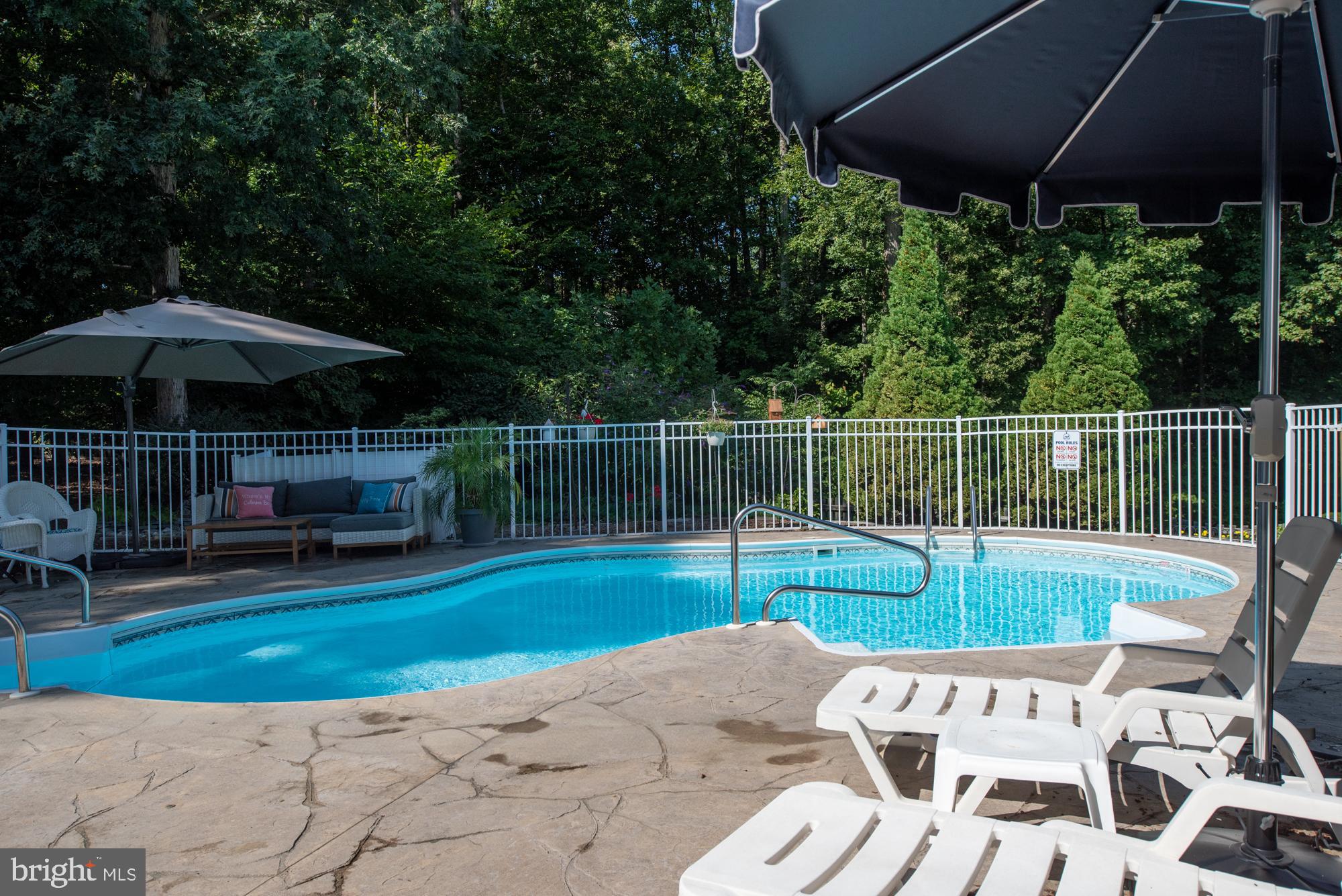 OAKMONT VILLAGE - Residential