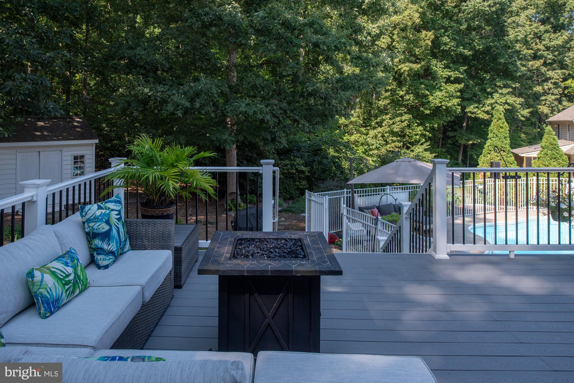 OAKMONT VILLAGE - Residential