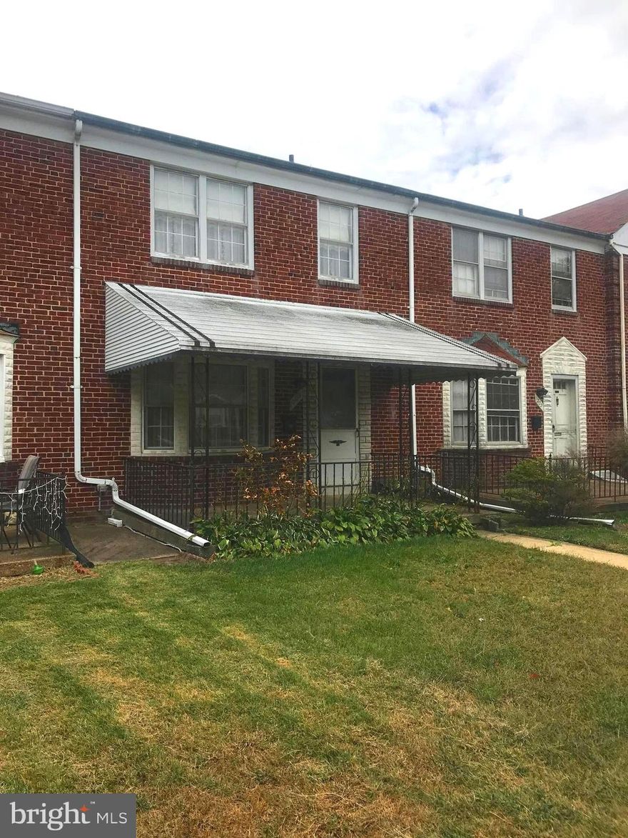 *MULTIPLE OFFERS*- SEND H&B BY 10/10 @ 2PM - Welcome to the much desired Ramblewood neighborhood - extremely well-maintained TH in need of sprucing up! Newer roof, new rear windows & original HW flooring in great condition! Once used as two units so either keep the 2nd kitchen or pull it out to convert into a single house. Only two owners in the last 60 years so you know this home was loved!