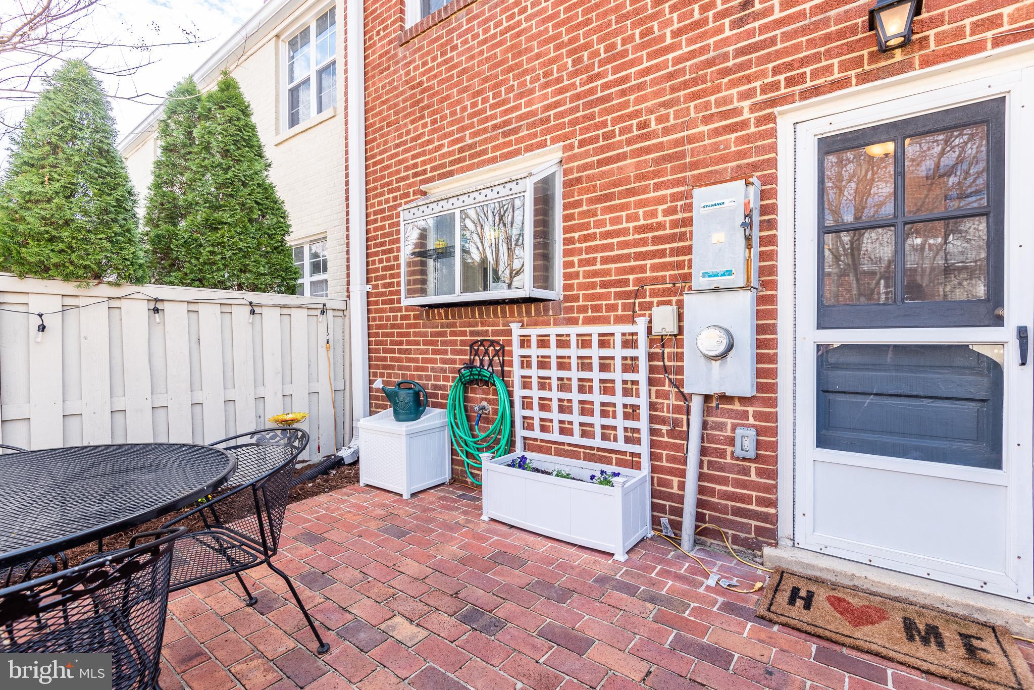 FAIRLINGTON TOWNE - Residential