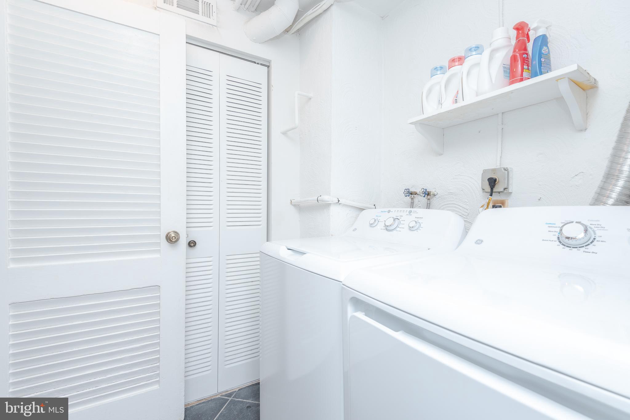 FAIRLINGTON TOWNE - Residential