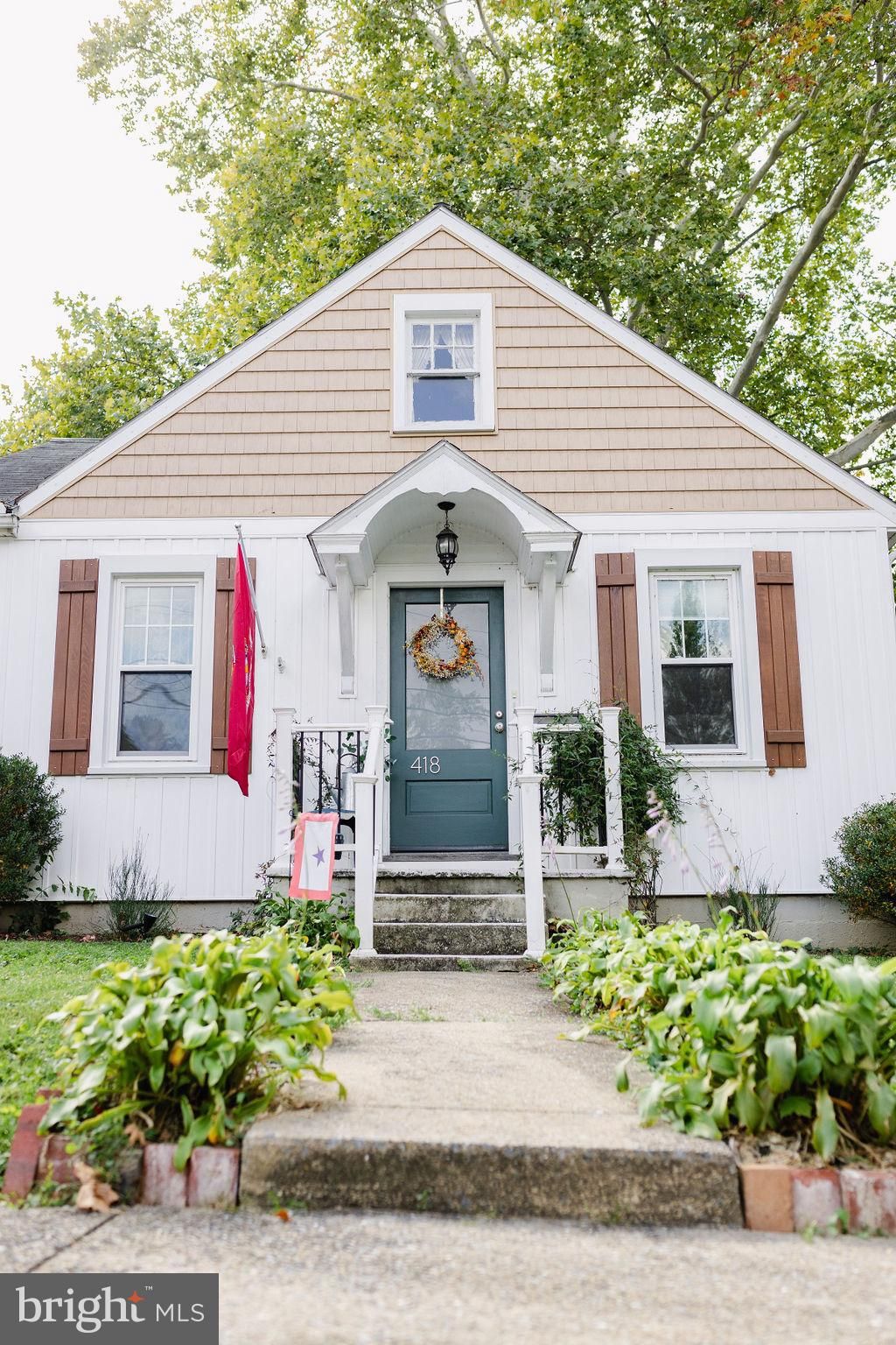 Photo of 418 S Walnut Street, Lititz, PA 17543 (MLS # PALA2041550)