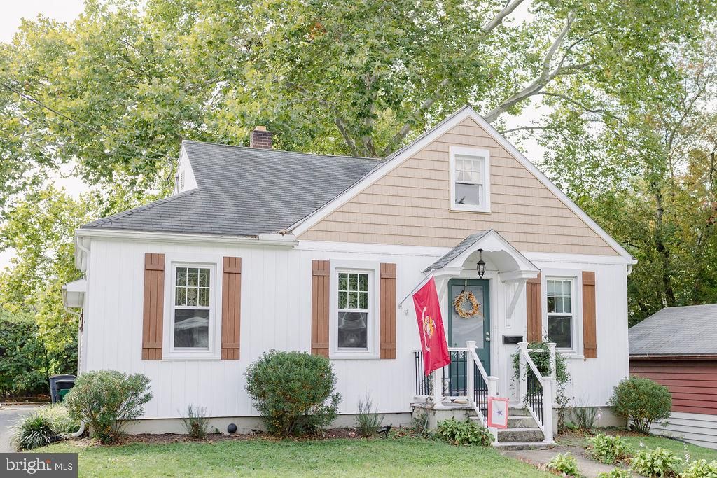 Photo of 418 S Walnut Street, Lititz, PA 17543 (MLS # PALA2041550)