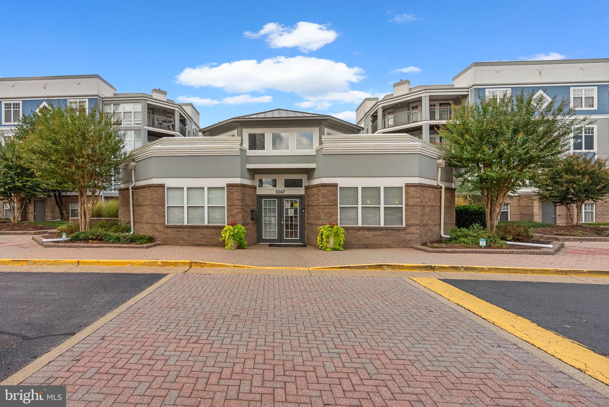 5575 SEMINARY ROAD 102