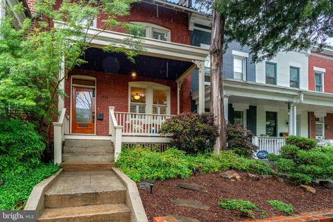 1426 C STREET SE WASHINGTON DC 20003