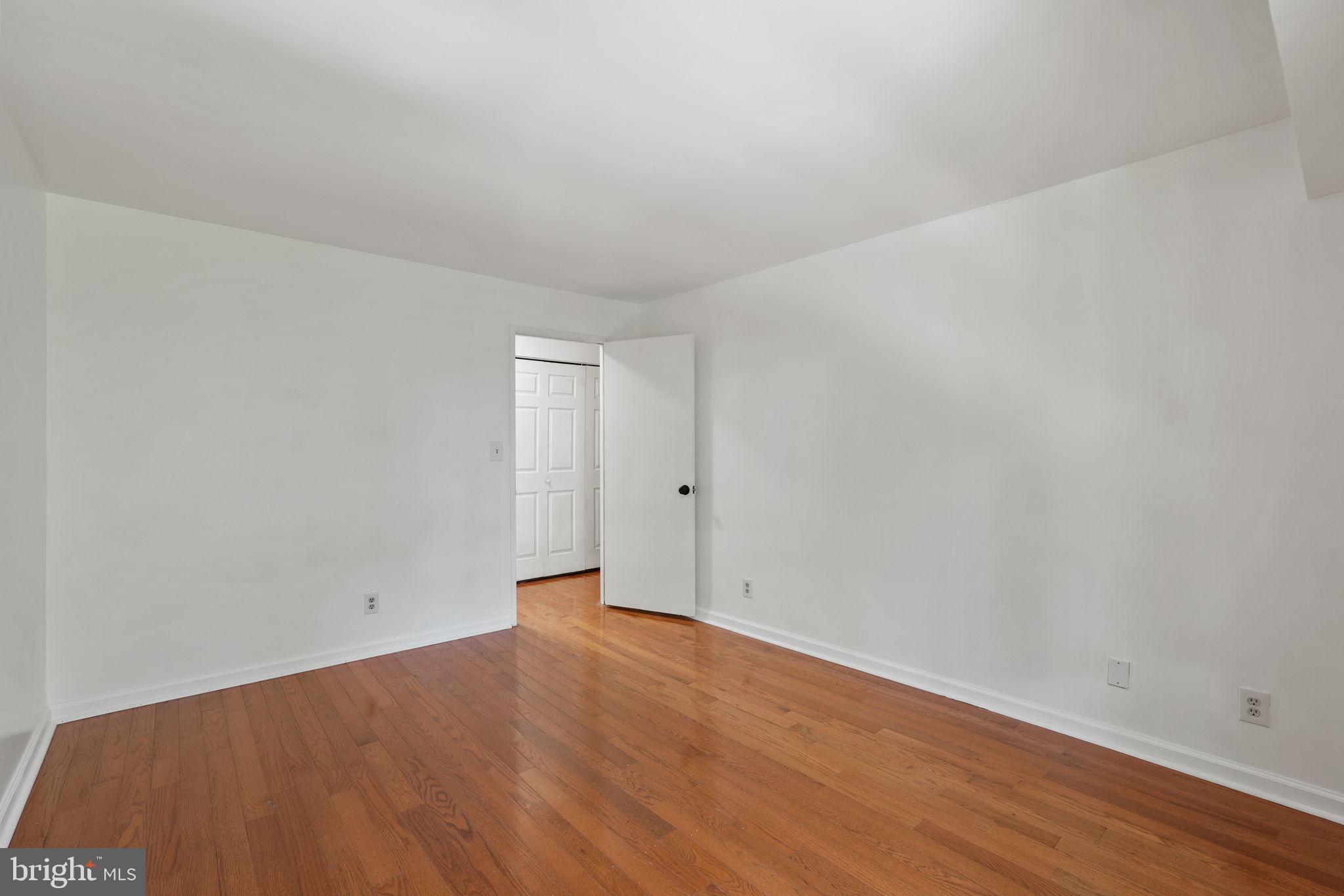 HERITAGE COURT - Residential