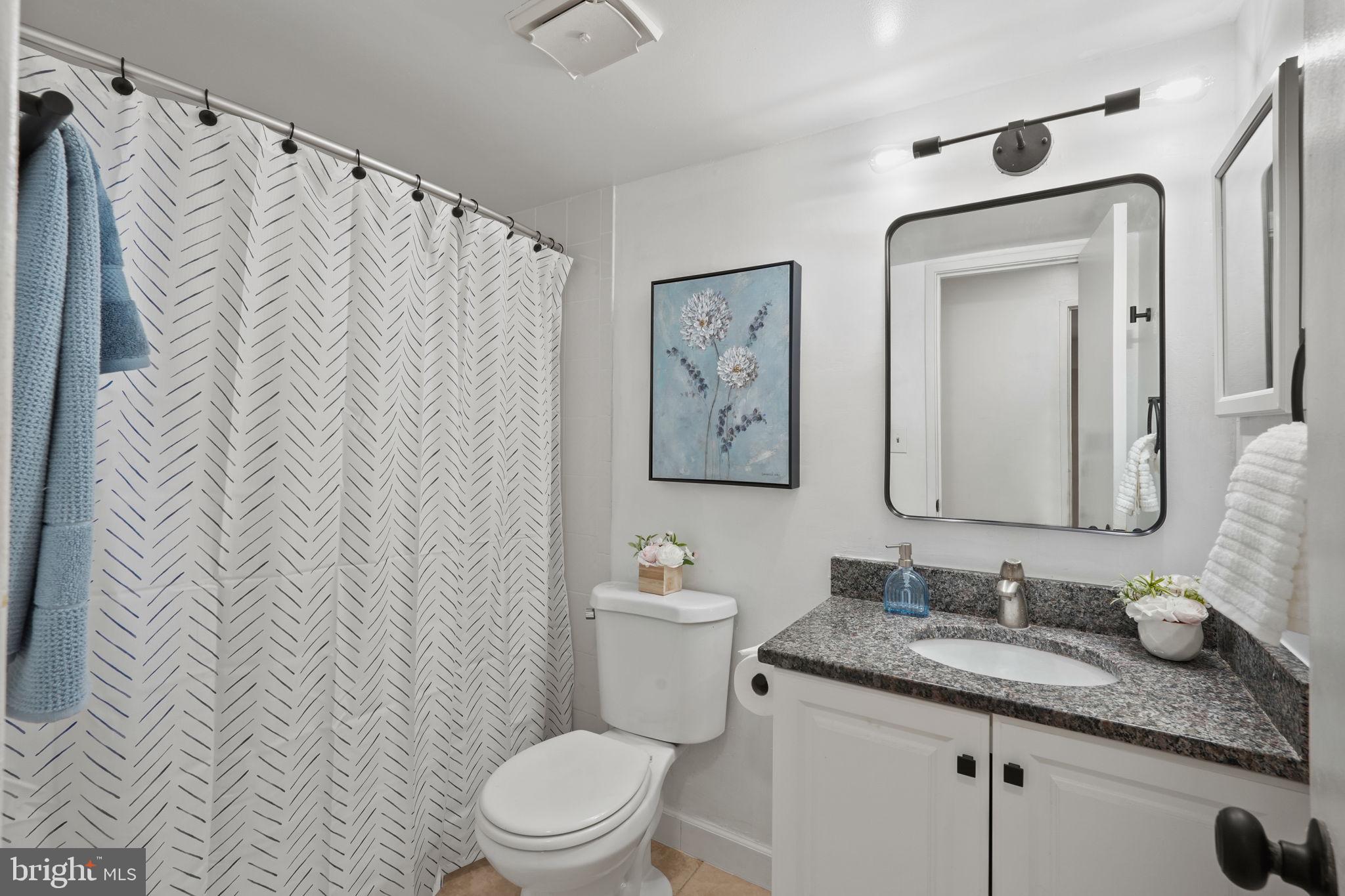 HERITAGE COURT - Residential