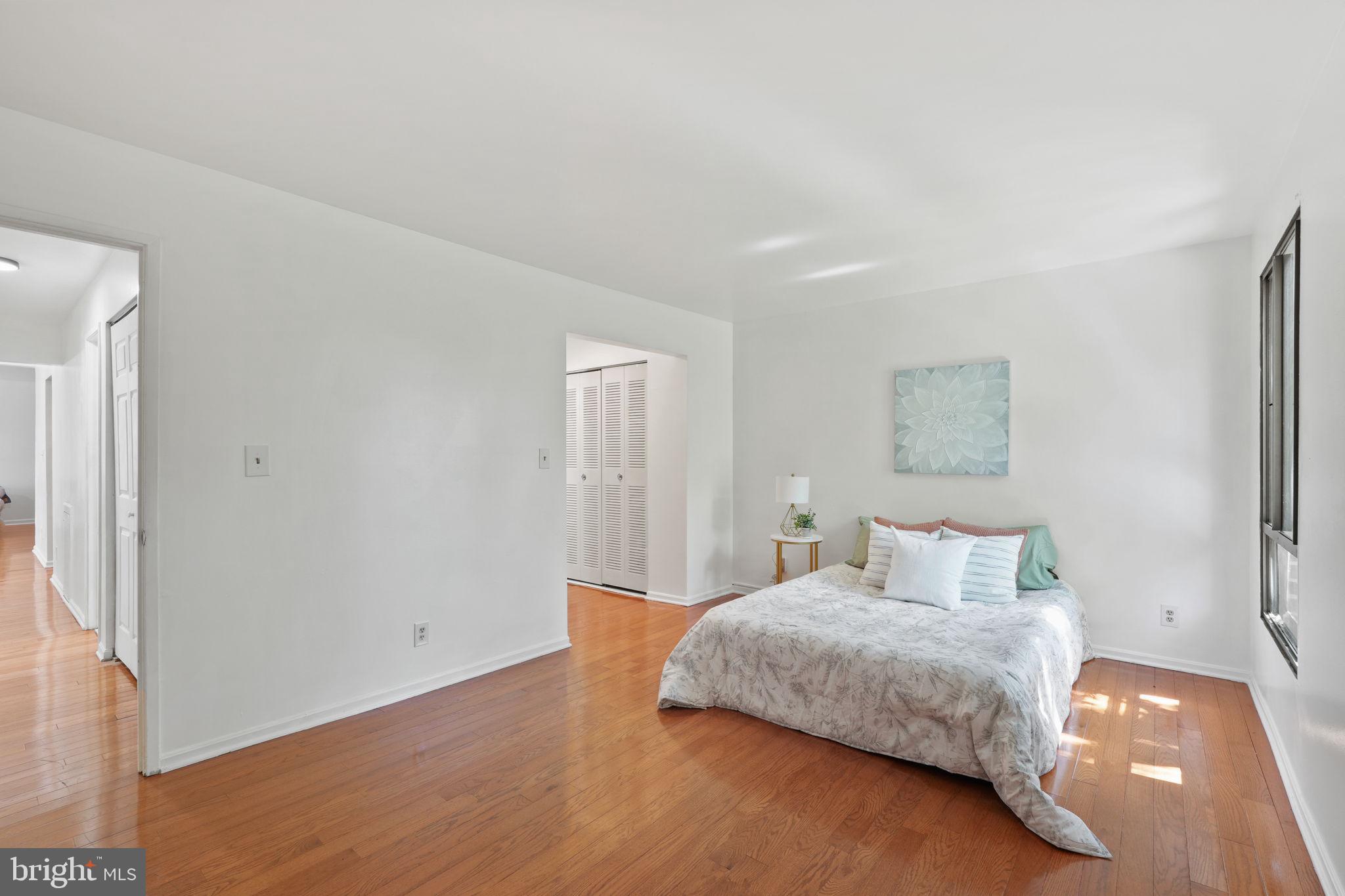 HERITAGE COURT - Residential